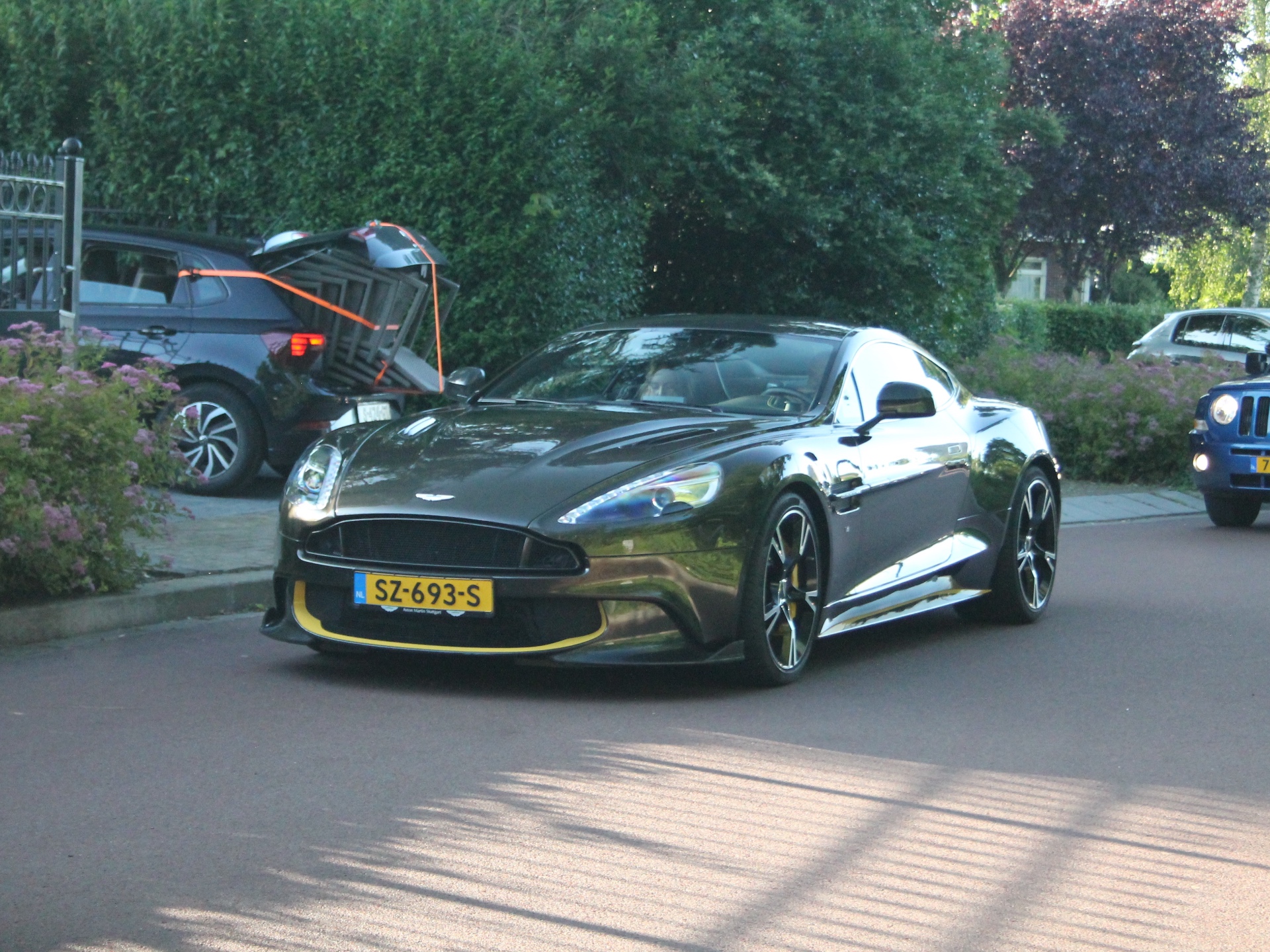 Aston Martin Vanquish S 2017