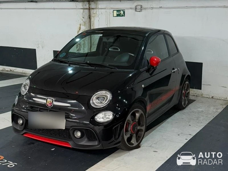 Abarth 695 Biposto spotted in Barcelona, Spain