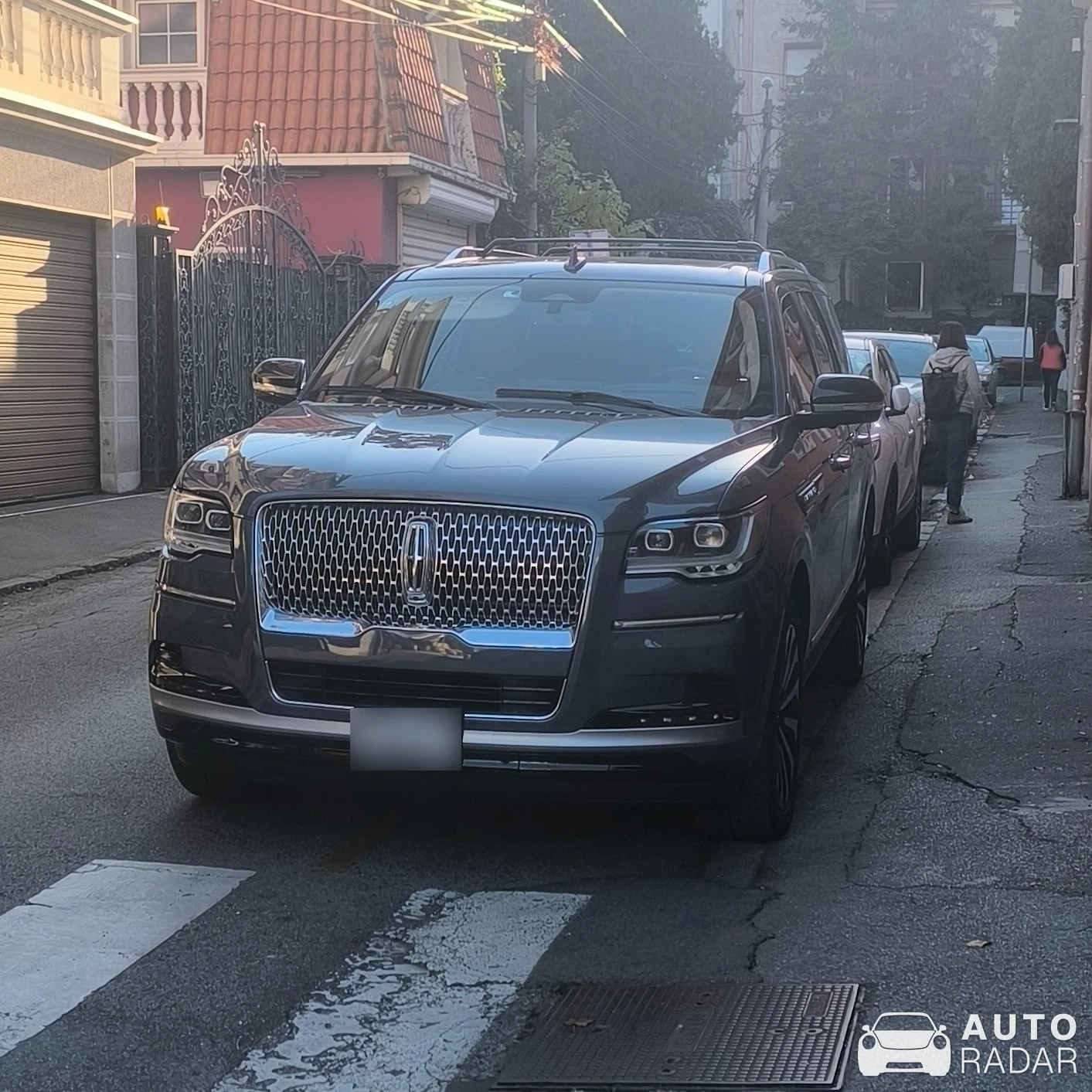Lincoln Navigator spotted in Belgrade