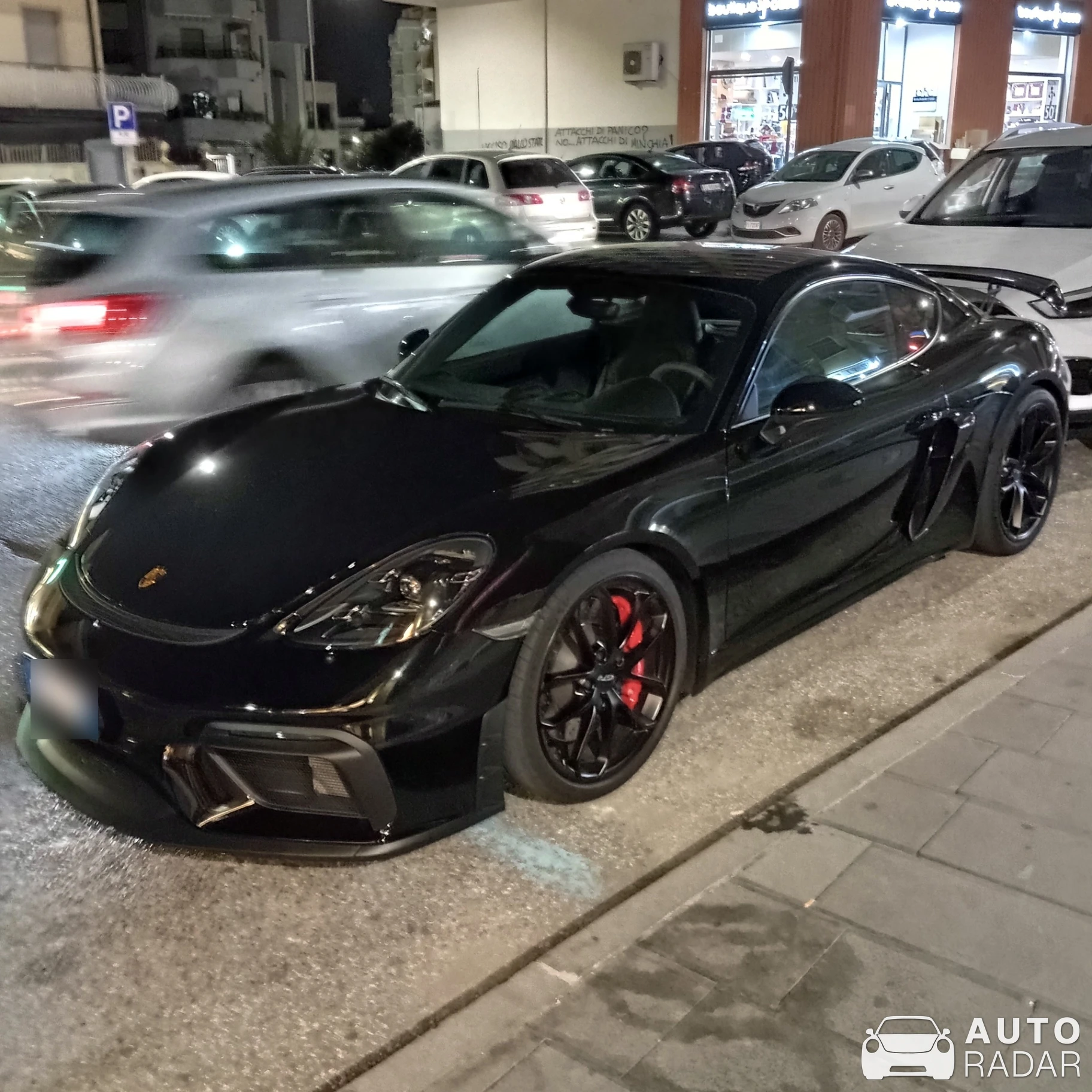 Porsche 718 Cayman GT4 spotted in Lamezia Terme, Italy
