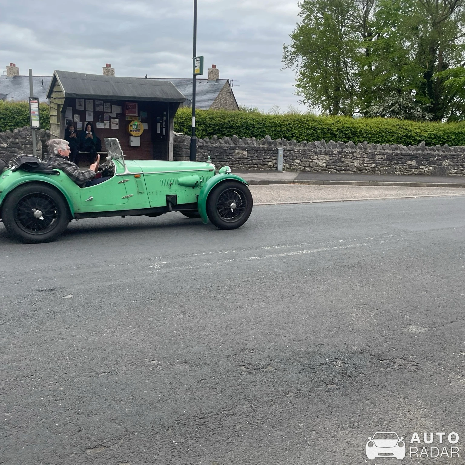 Riley 12/4 spotted in Warton