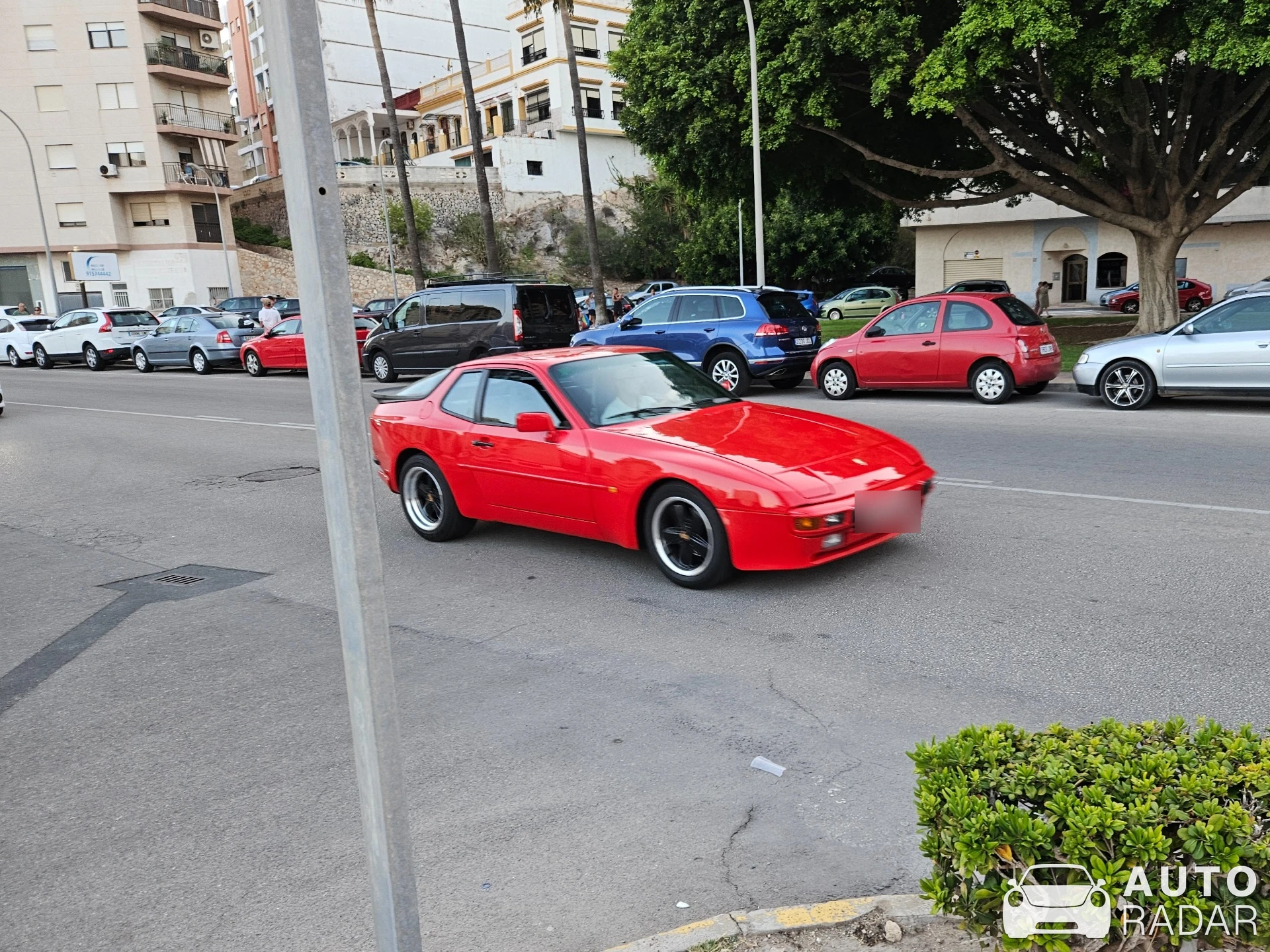 Porsche 944 Turbo spotted in Cullera, Spain