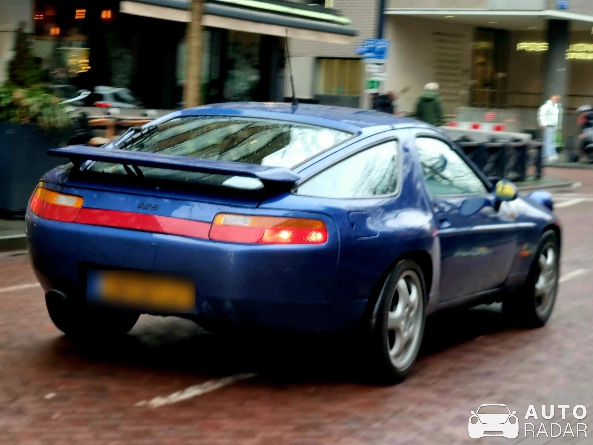 Porsche 928 GTS spotted in Rotterdam, Netherlands