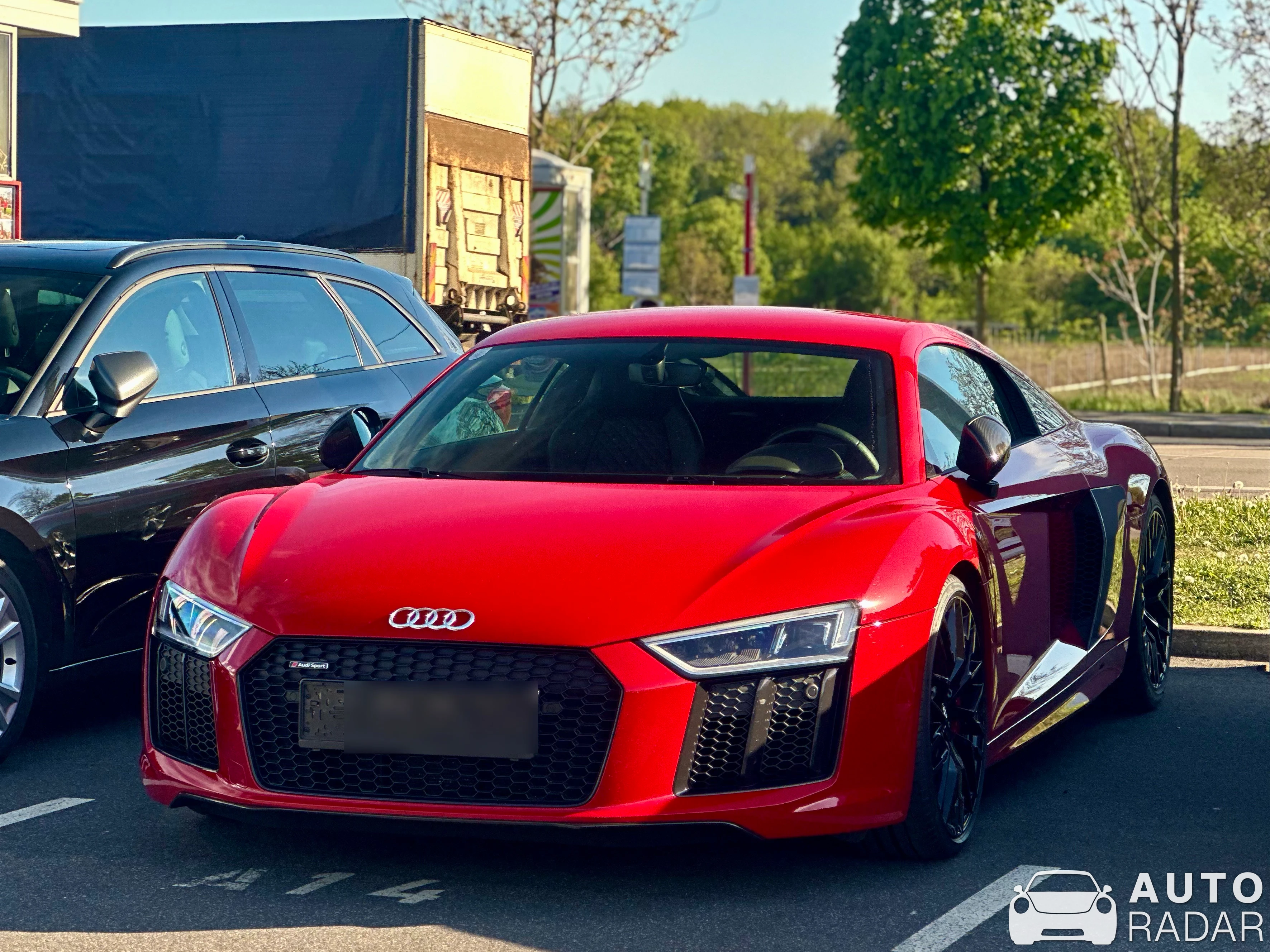 Audi R8 V10 Plus 2015 spotted in Wien