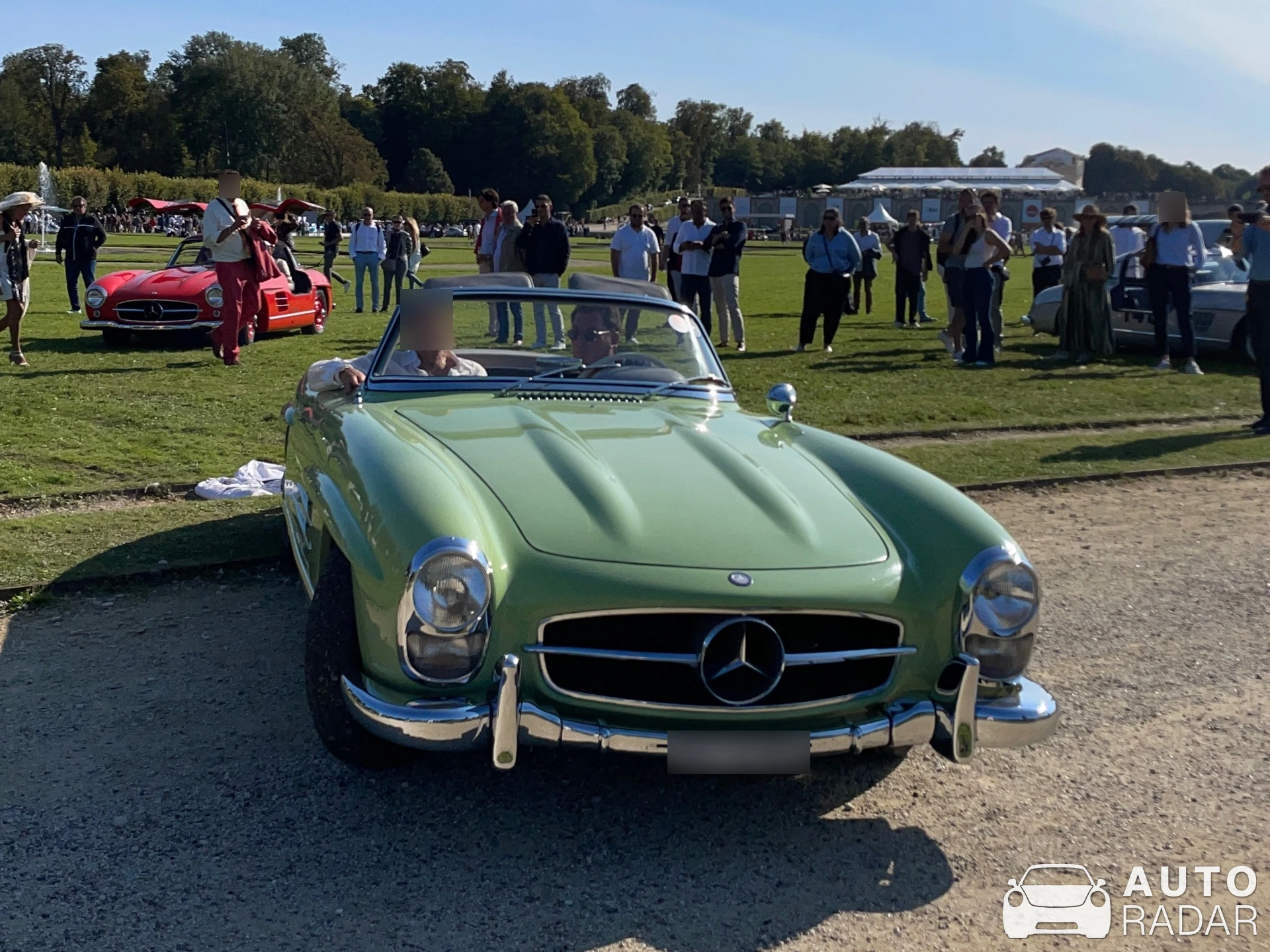 Mercedes-Benz 300SL Roadster spotted in Chantilly, France