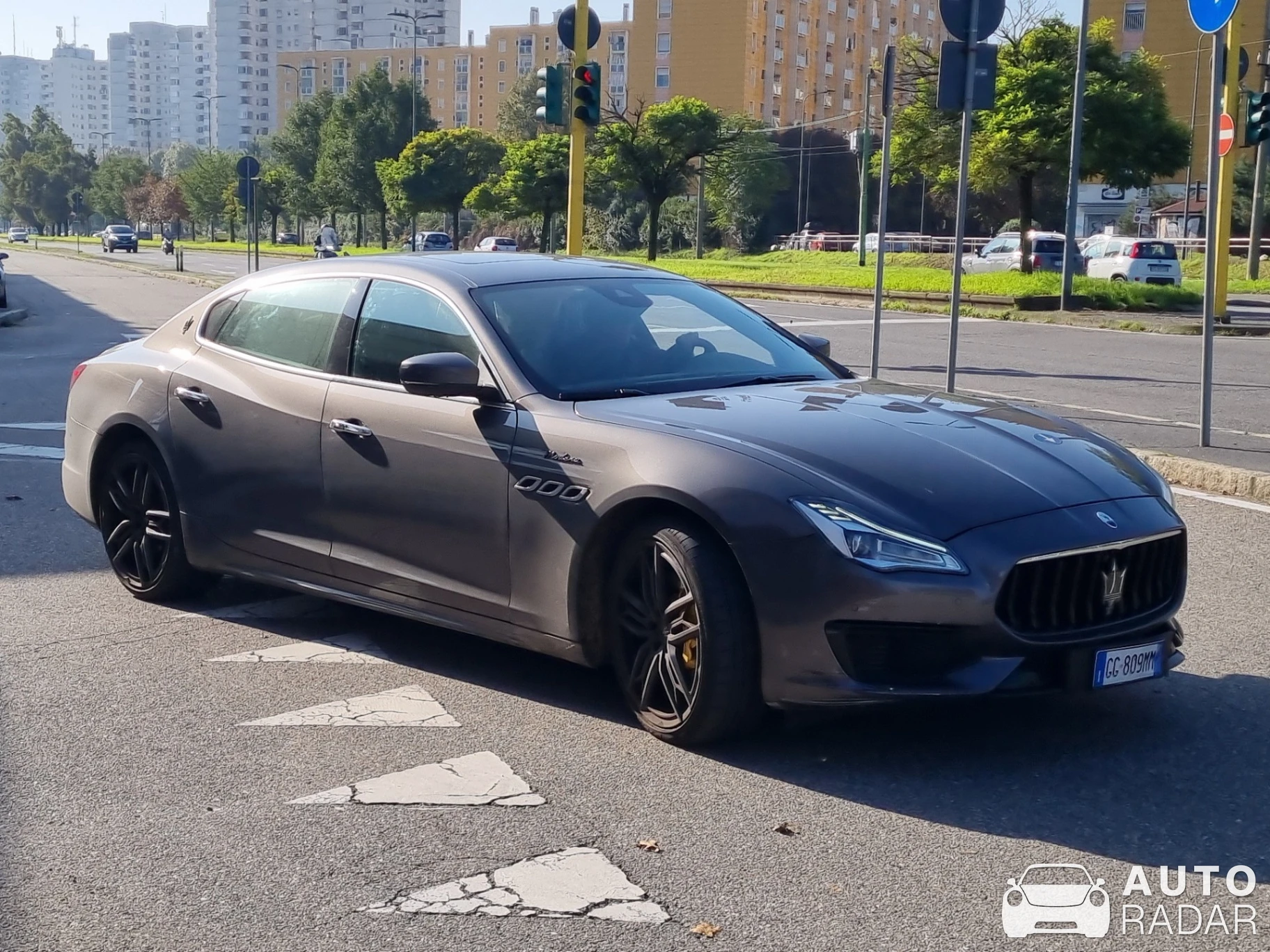 Maserati Quattroporte Modena Q4 spotted in Città metropolitana di Milano, Italia