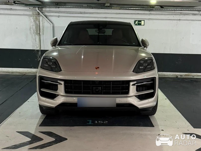 Porsche Cayenne Coupé spotted in Barcelona, Spain