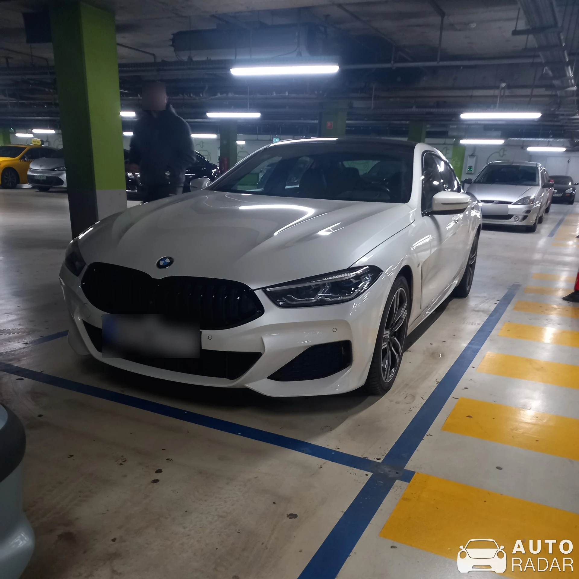 BMW 8 Series Coupé G15 spotted in Budapest, Hungary