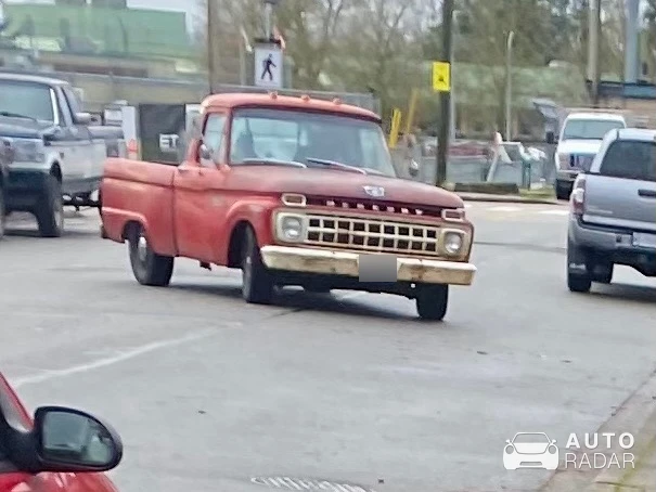 Mercury M-Series spotted in Maple Ridge