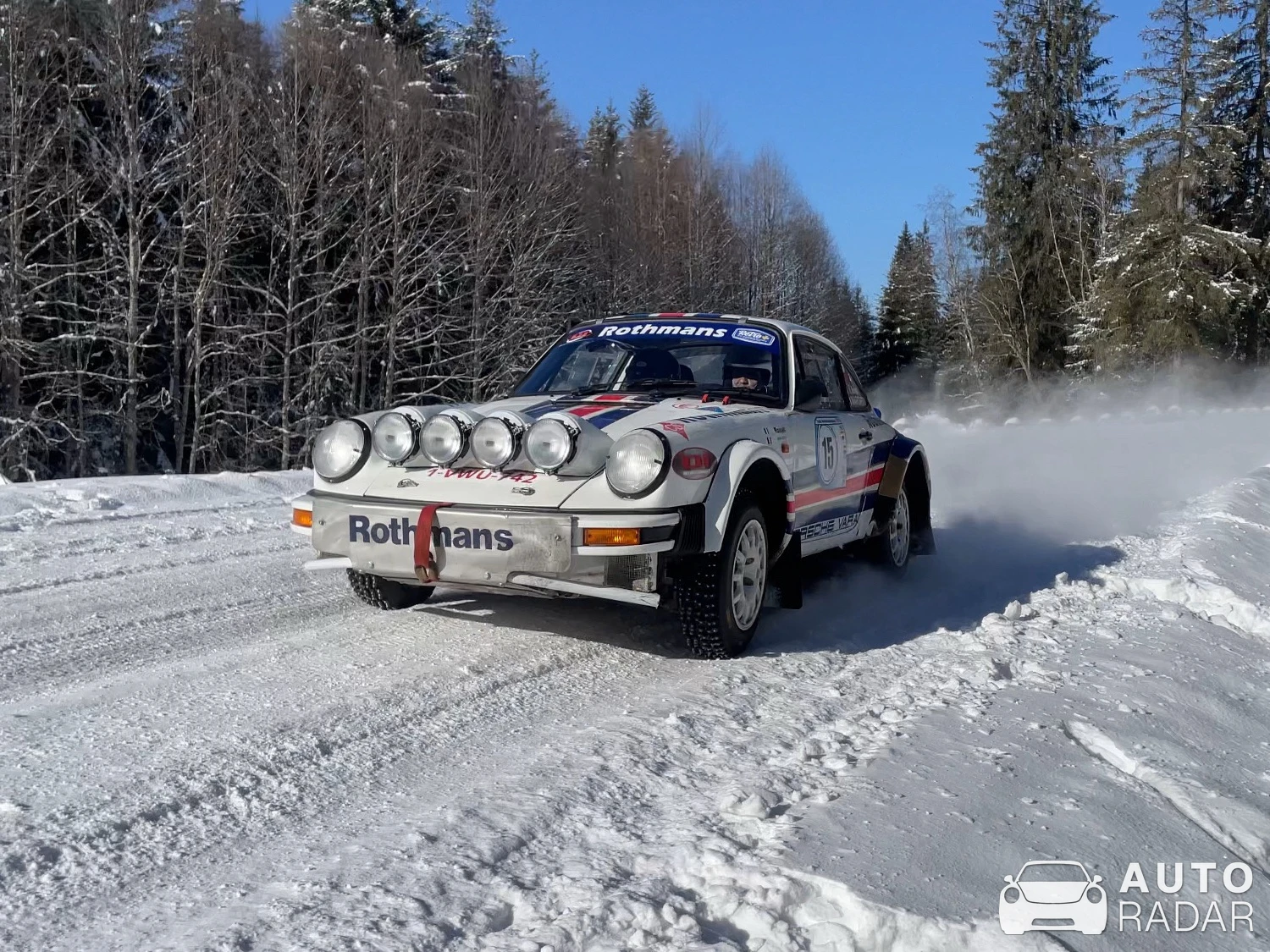 Porsche 911 SC spotted in Zabala, România