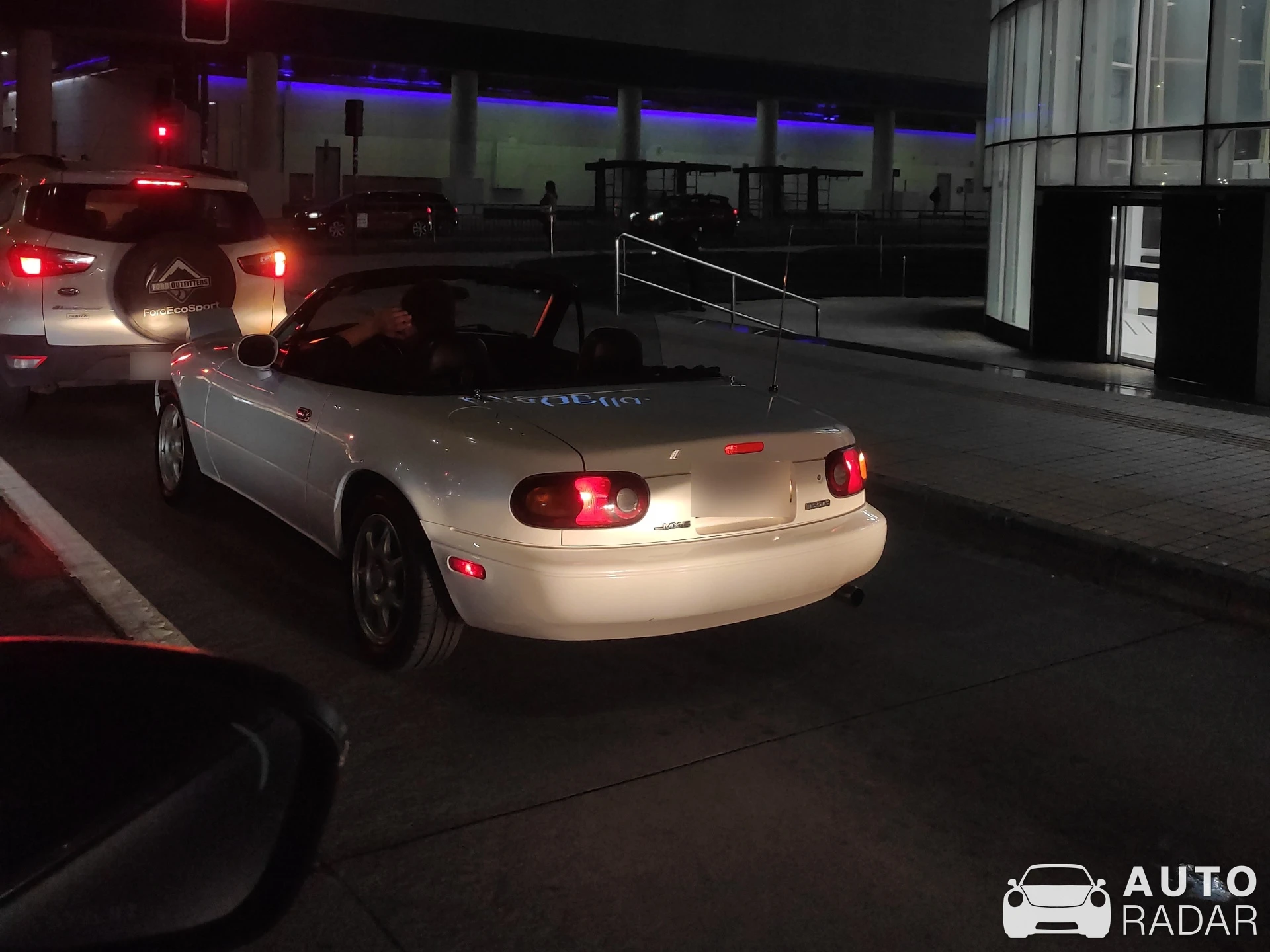 Mazda MX-5 NA spotted in Puerto Montt