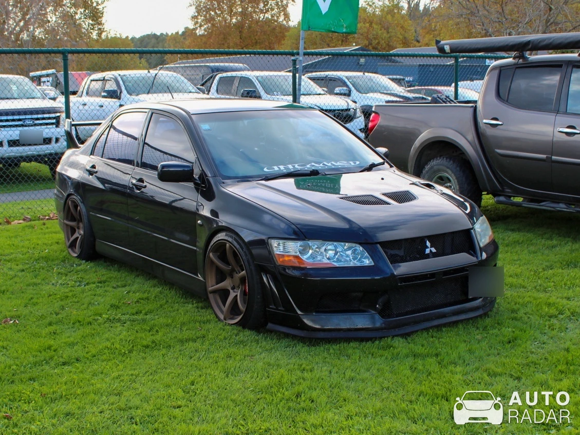 Mitsubishi Lancer Evolution IX MR spotted