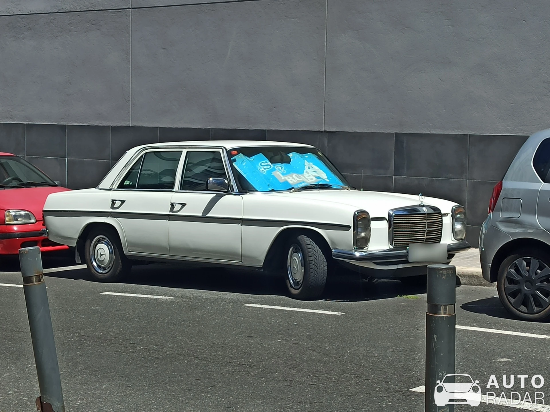 Mercedes-Benz W115 240 D spotted