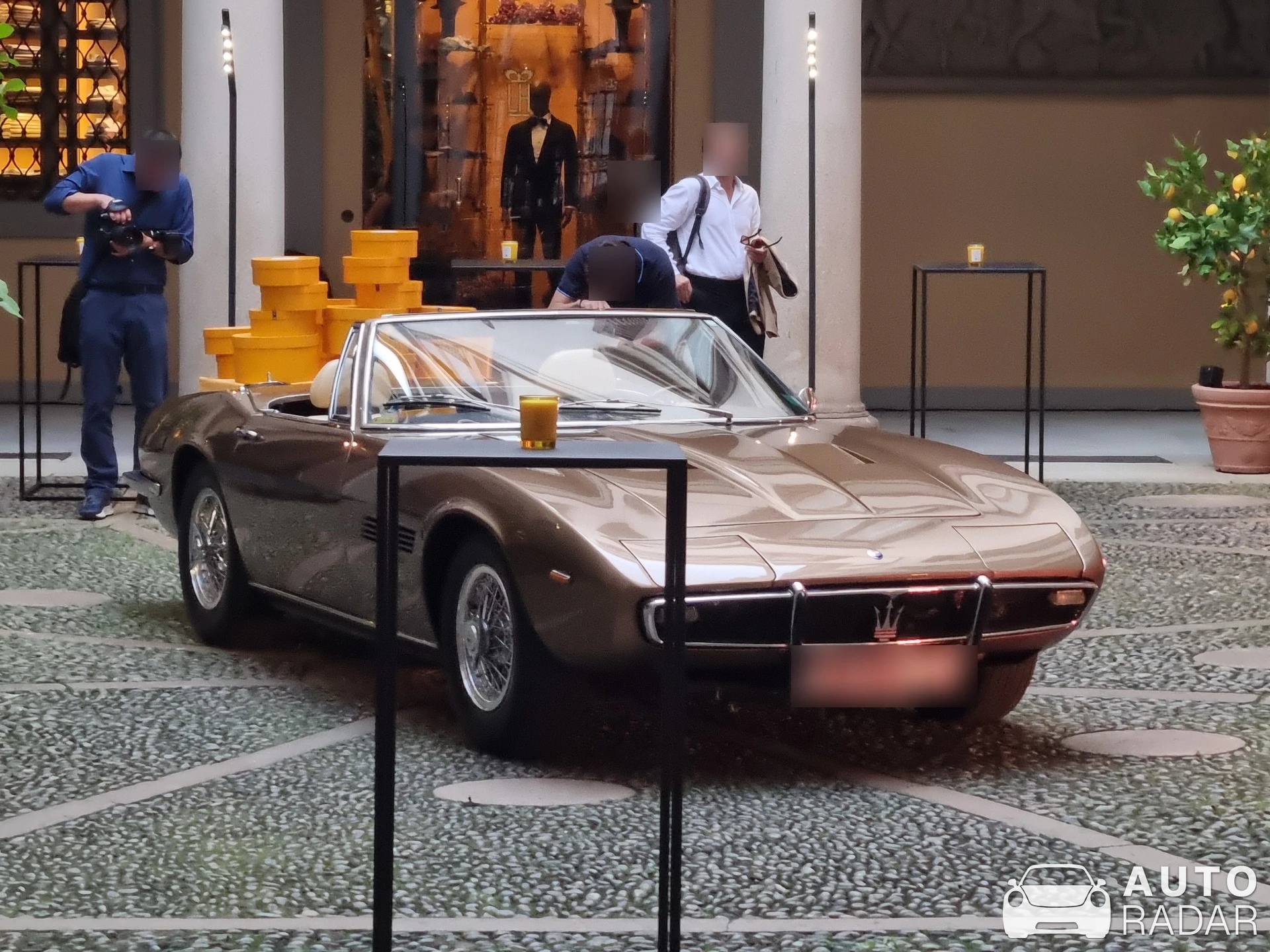 Maserati Ghibli Spyder spotted in Milano