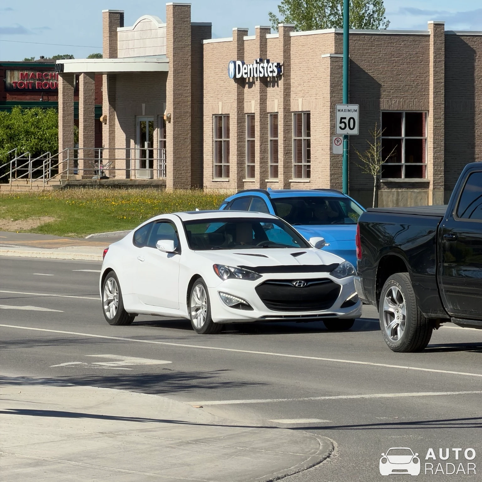 Hyundai Genesis Coupe 2.0T spotted in Mascouche