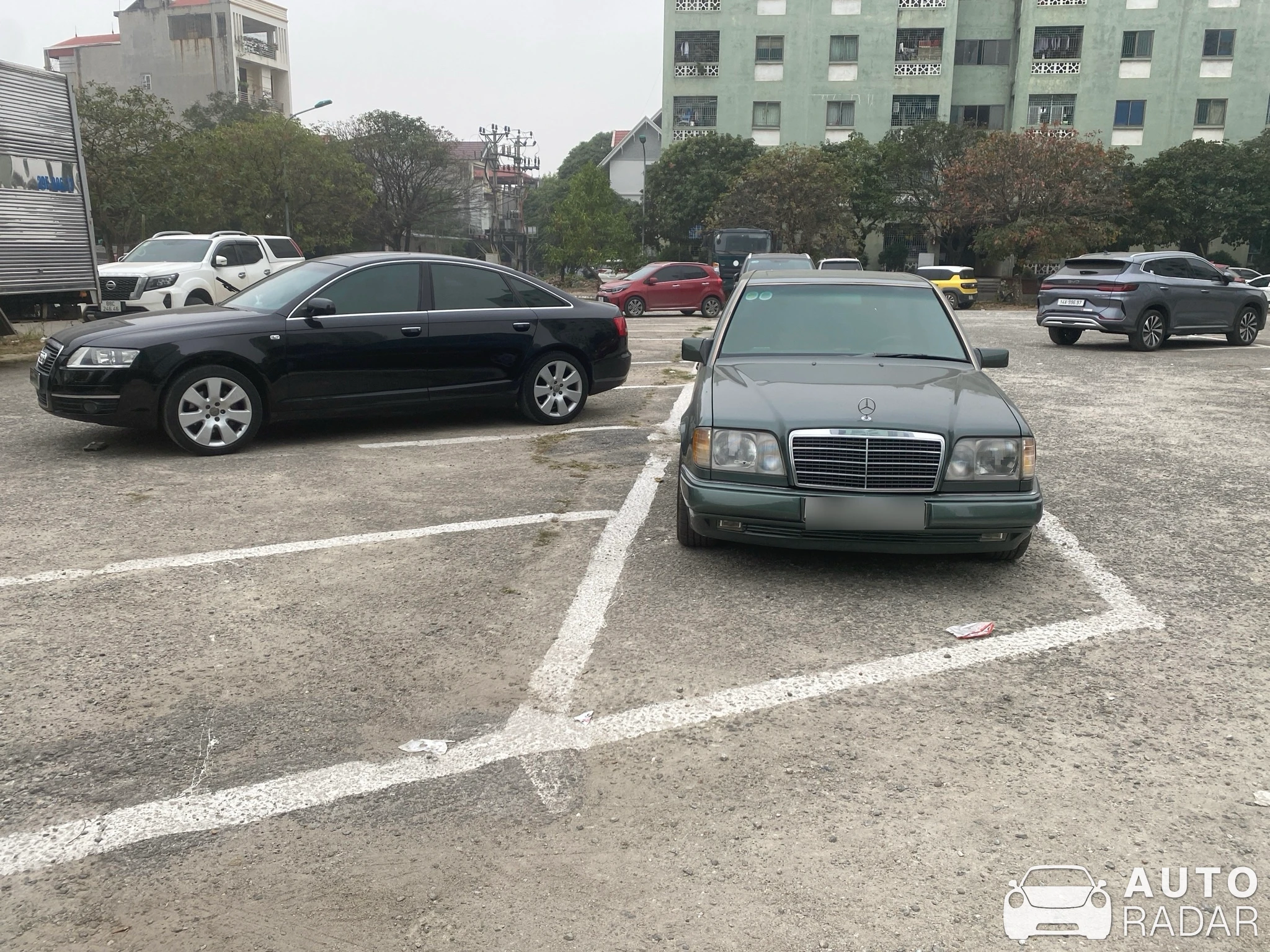 Mercedes-Benz E-Klasse W124 spotted in Thành phố Vĩnh Yên, Việt Nam