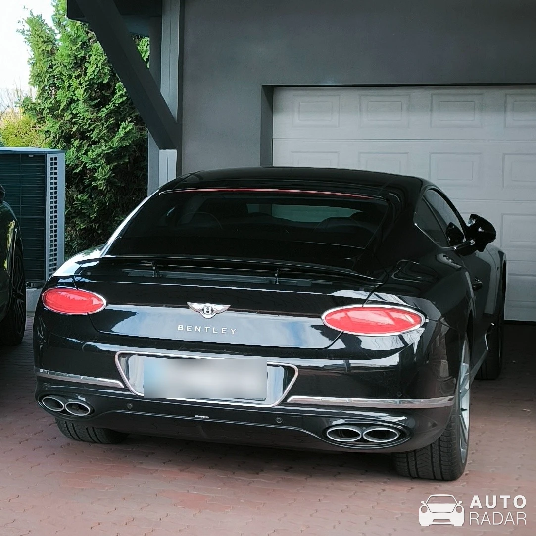 Bentley Continental GT V8 Azure spotted in Havířov