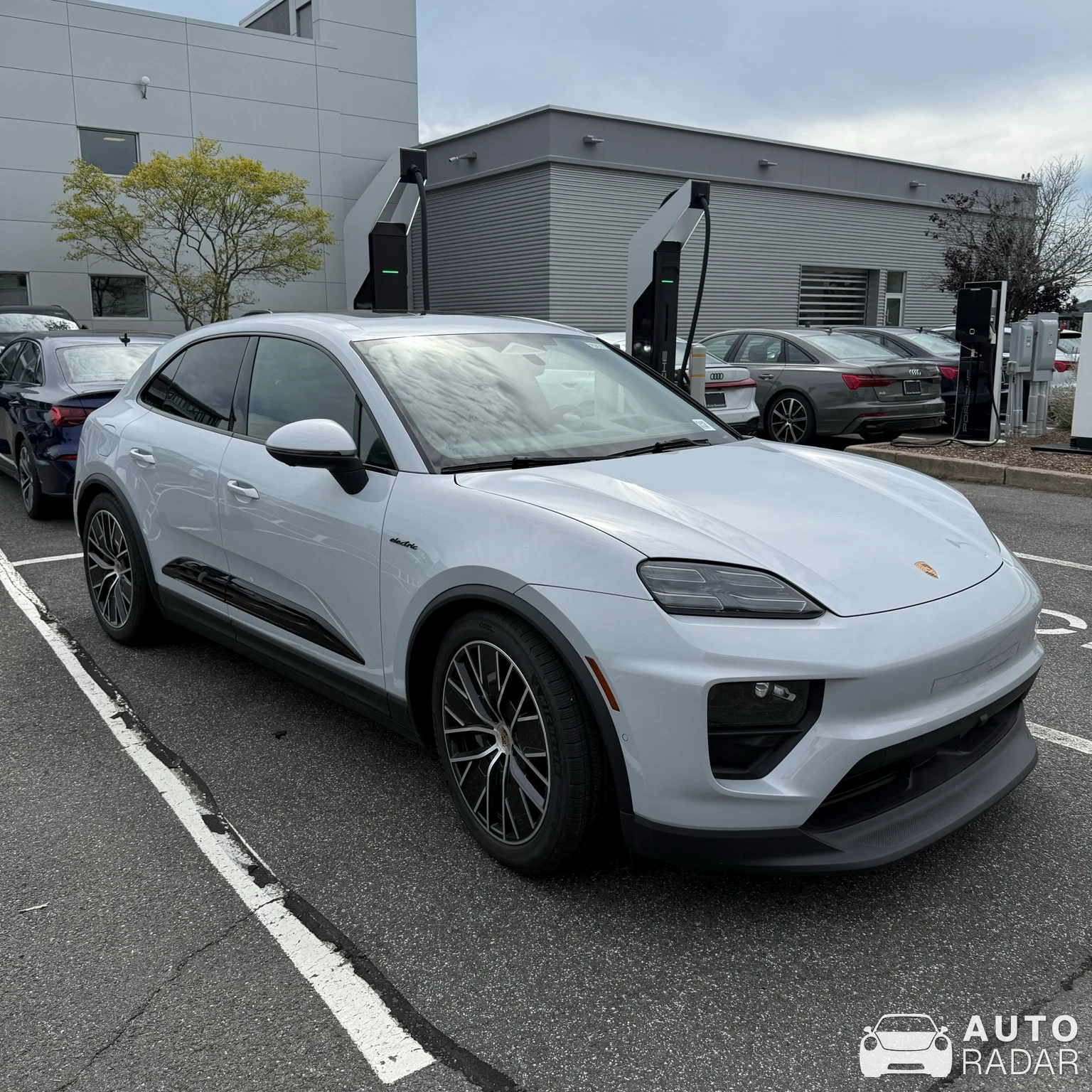 Porsche Taycan 4 Cross Turismo spotted in Danbury