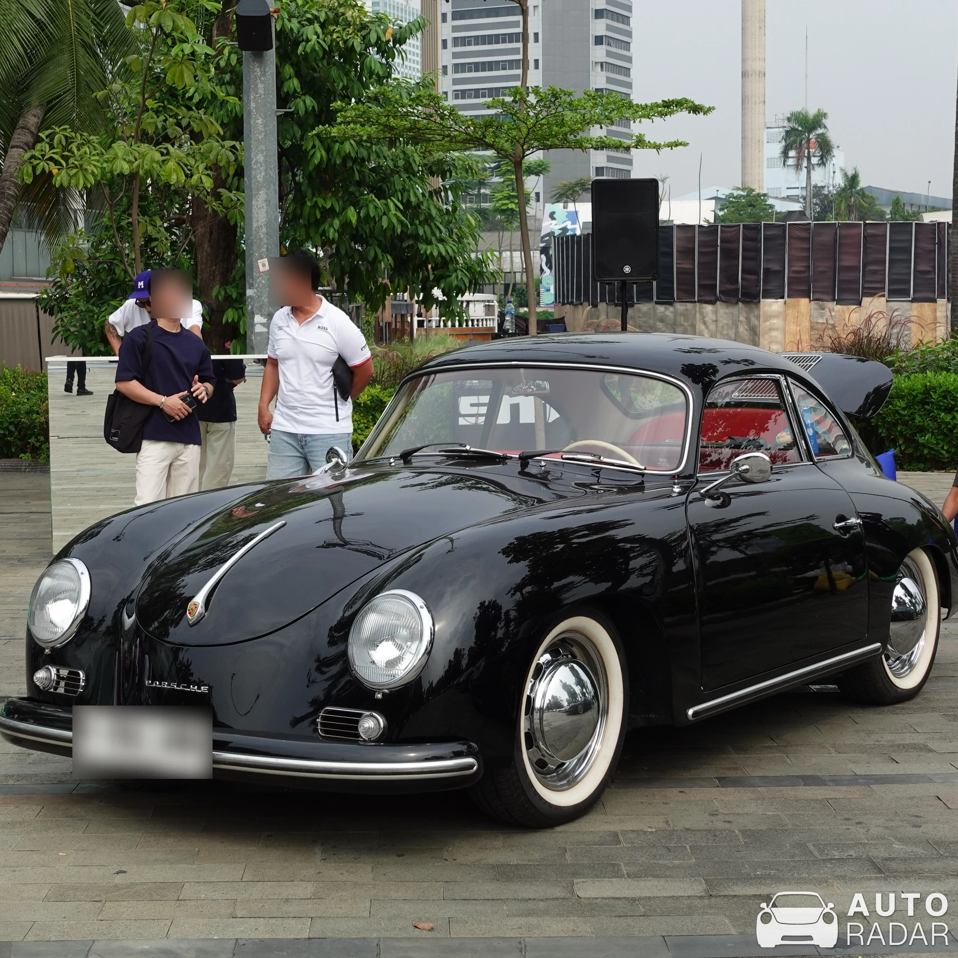 Porsche 356 Replica spotted