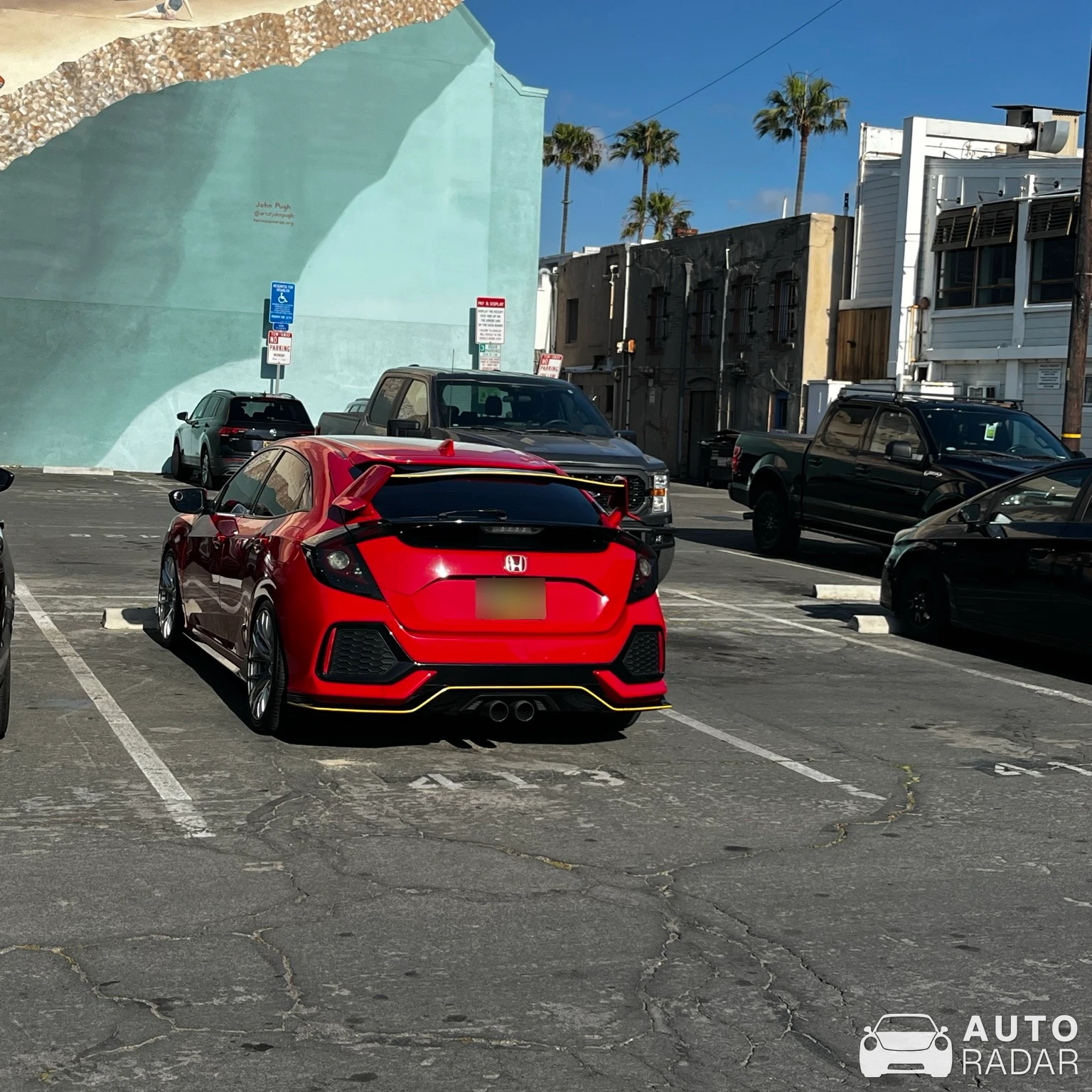 Honda Civic Type-R 2017 spotted in Hermosa Beach