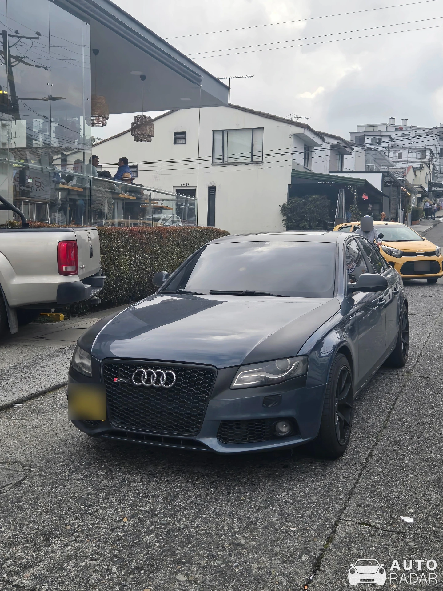 Audi RS4 Avant B8 spotted in Manizales, Colombia