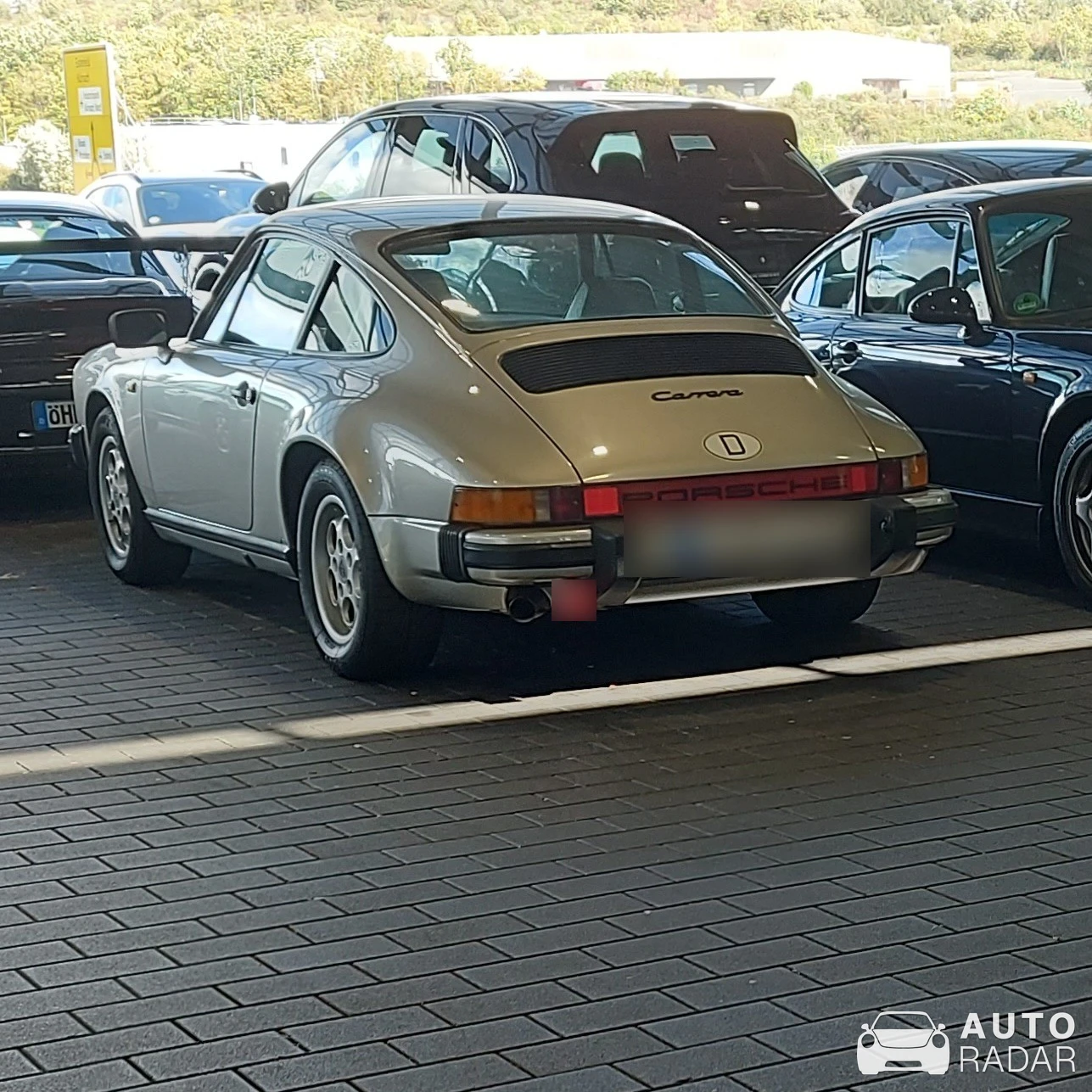 Porsche 911 Carrera 3.2 spotted in Estenfeld, Germany