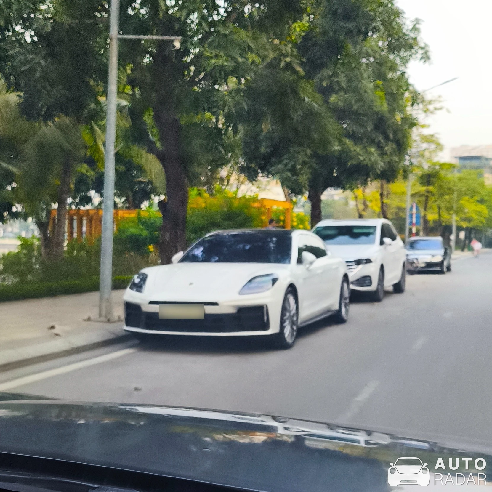 Porsche 972 Panamera 4 spotted in Hanoi