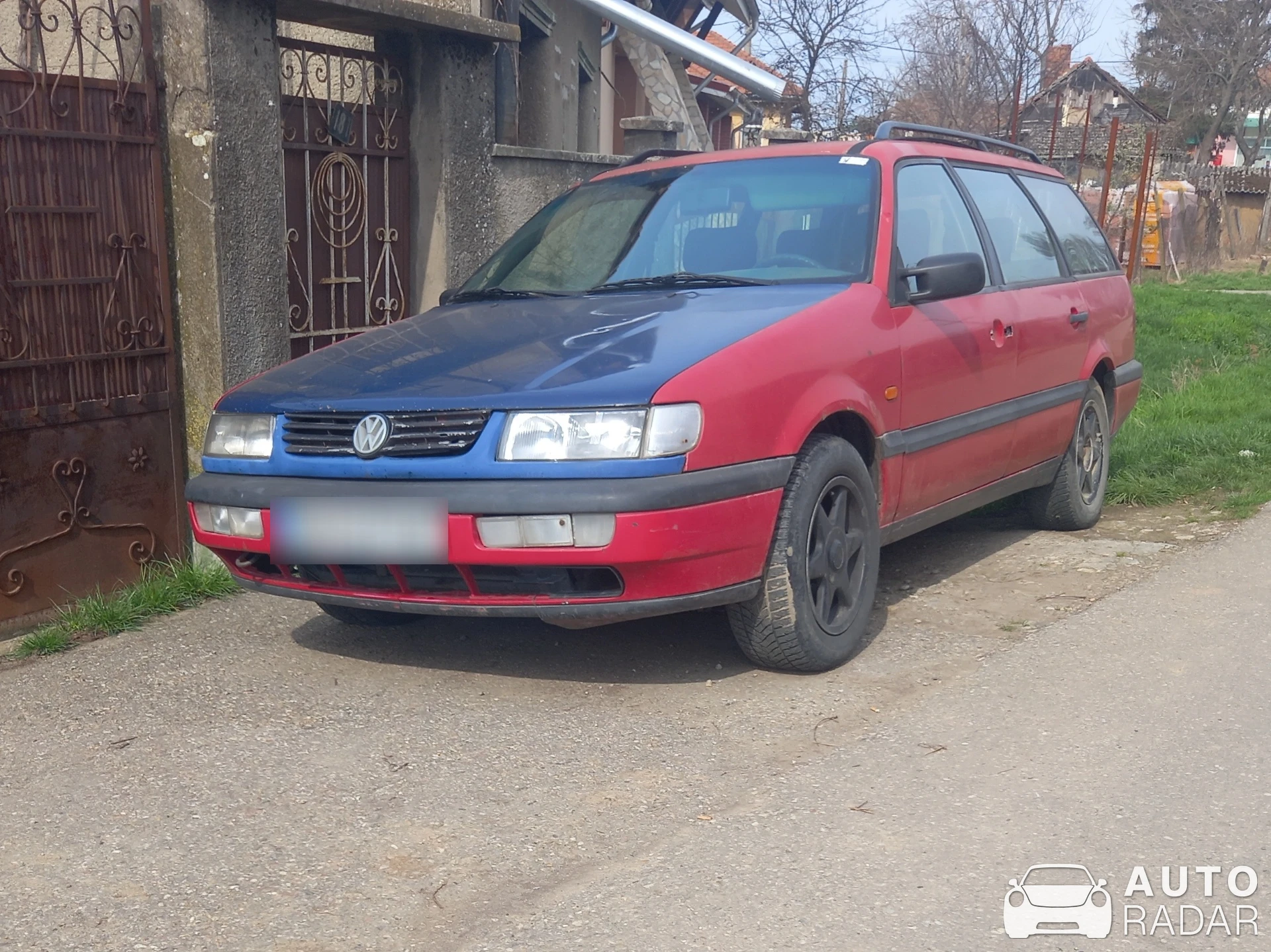 Volkswagen Passat B3 spotted in Biharia