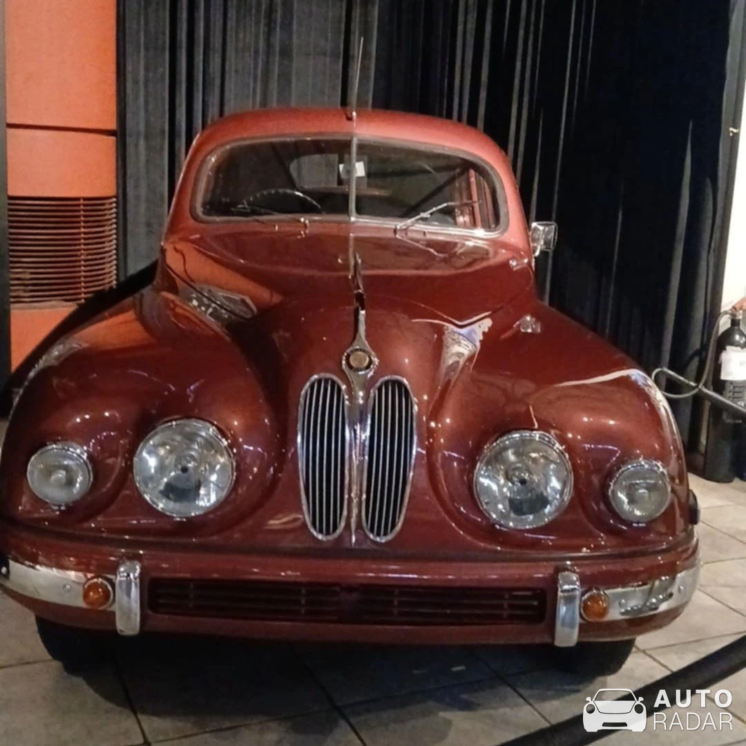 Bristol 401 spotted in لواء الجامعه