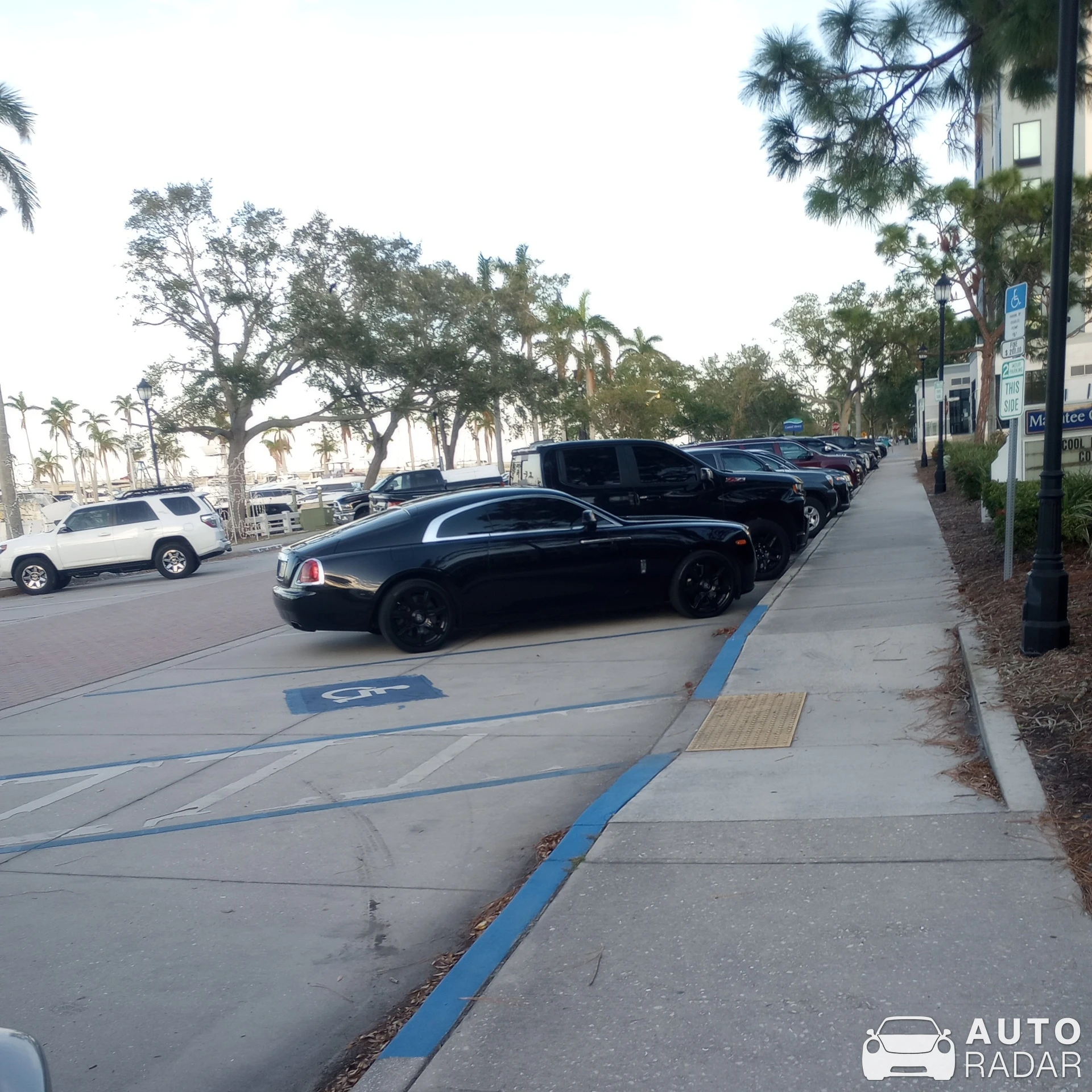 Rolls-Royce Wraith spotted in Bradenton, United States