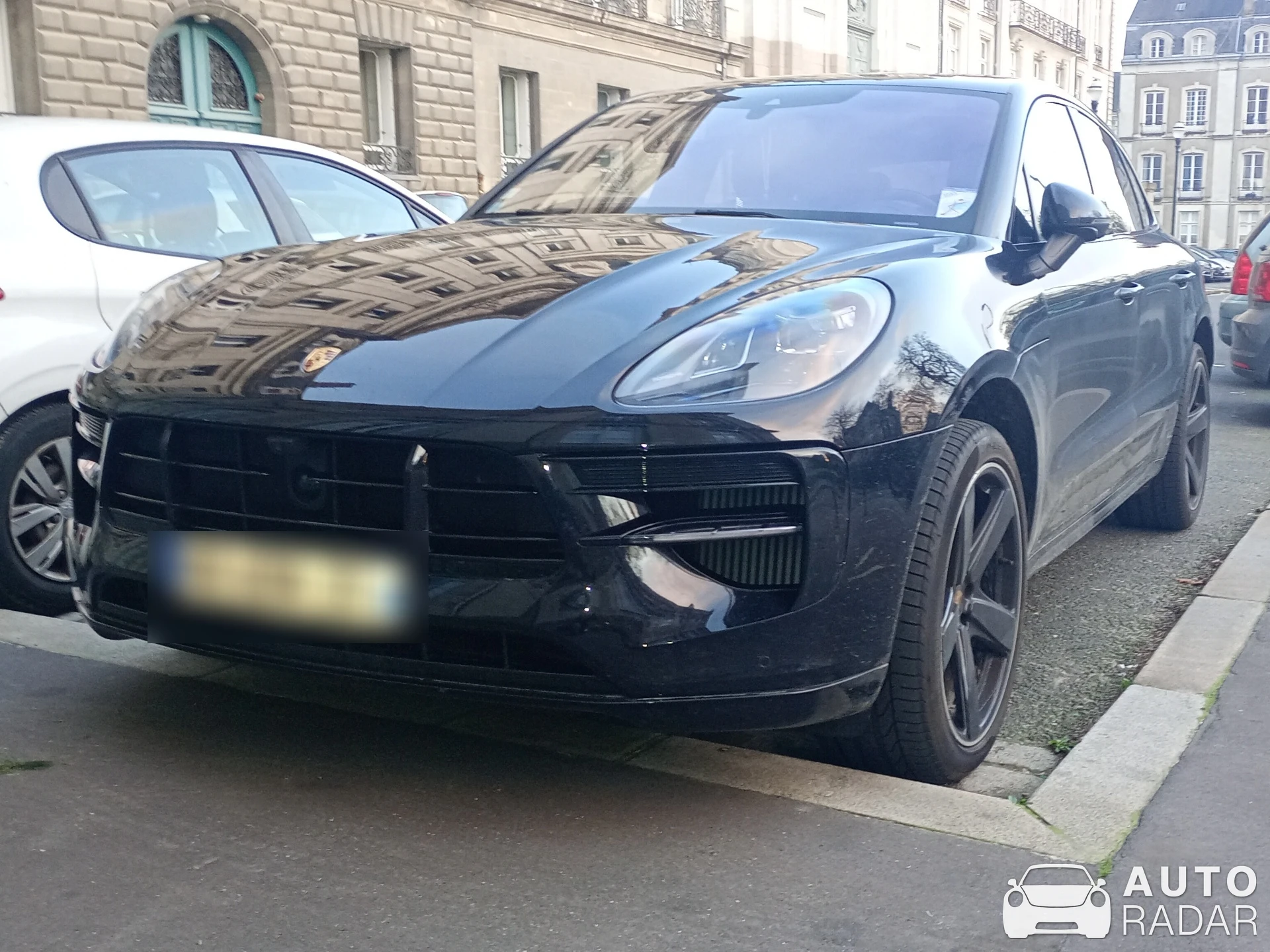 Porsche Macan GTS spotted in Nantes, France