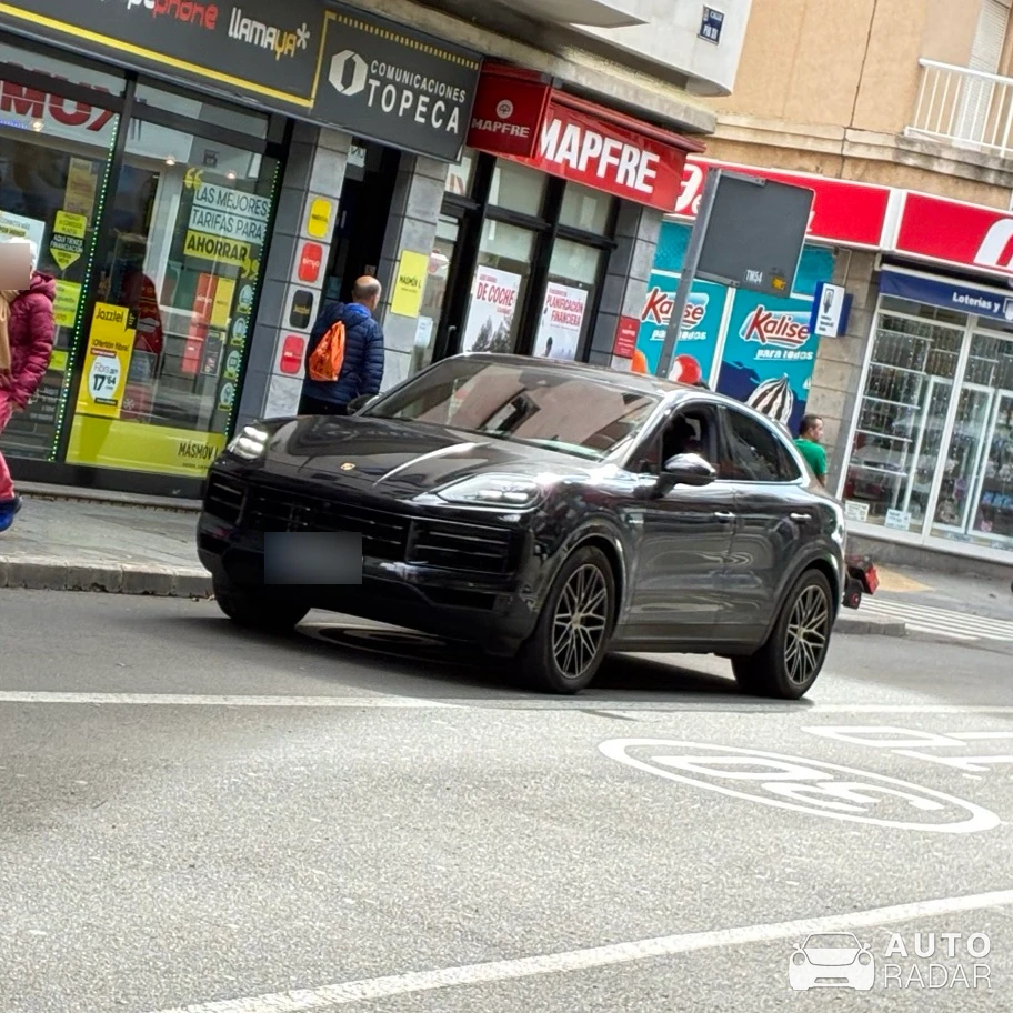Porsche Cayenne spotted in Las Palmas de Gran Canaria, España