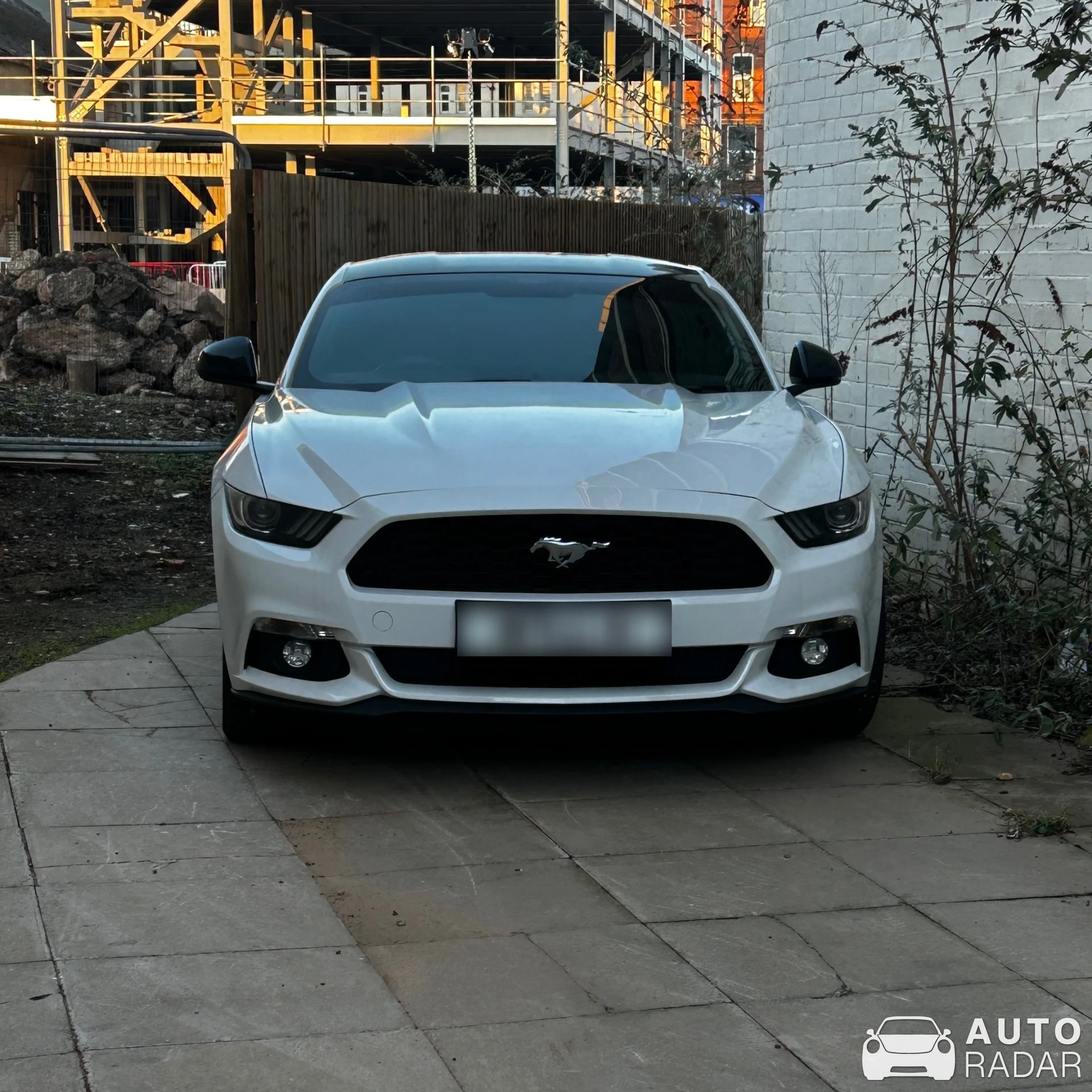 Ford Mustang GT 2015 spotted in Warwickshire, United Kingdom