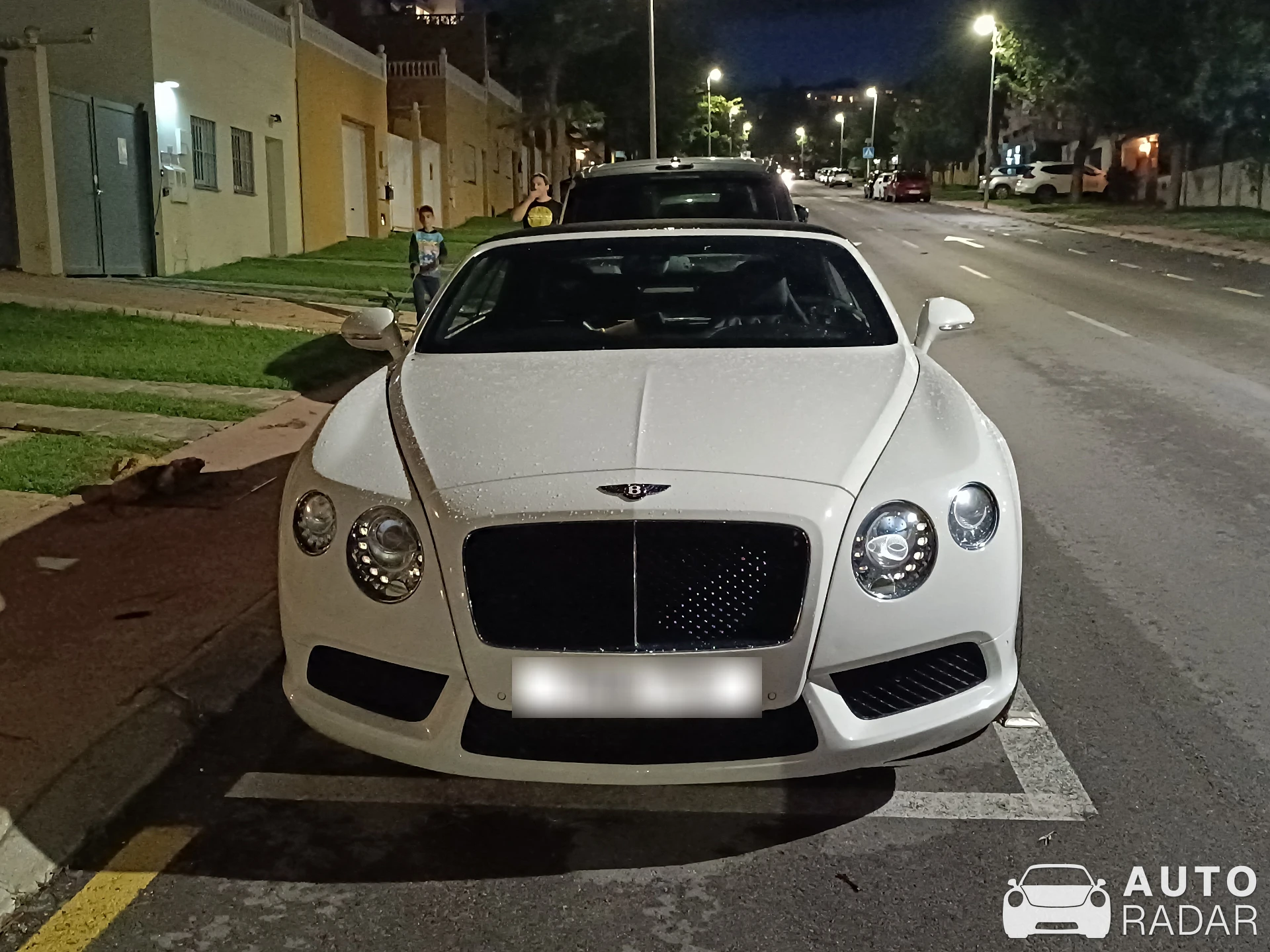 Bentley Continental GTC V8 S 2016 spotted in Benalmádena