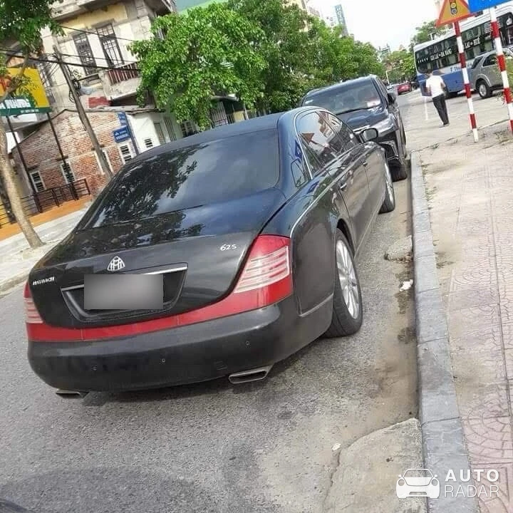 Maybach 62 S spotted in Đồng Hới
