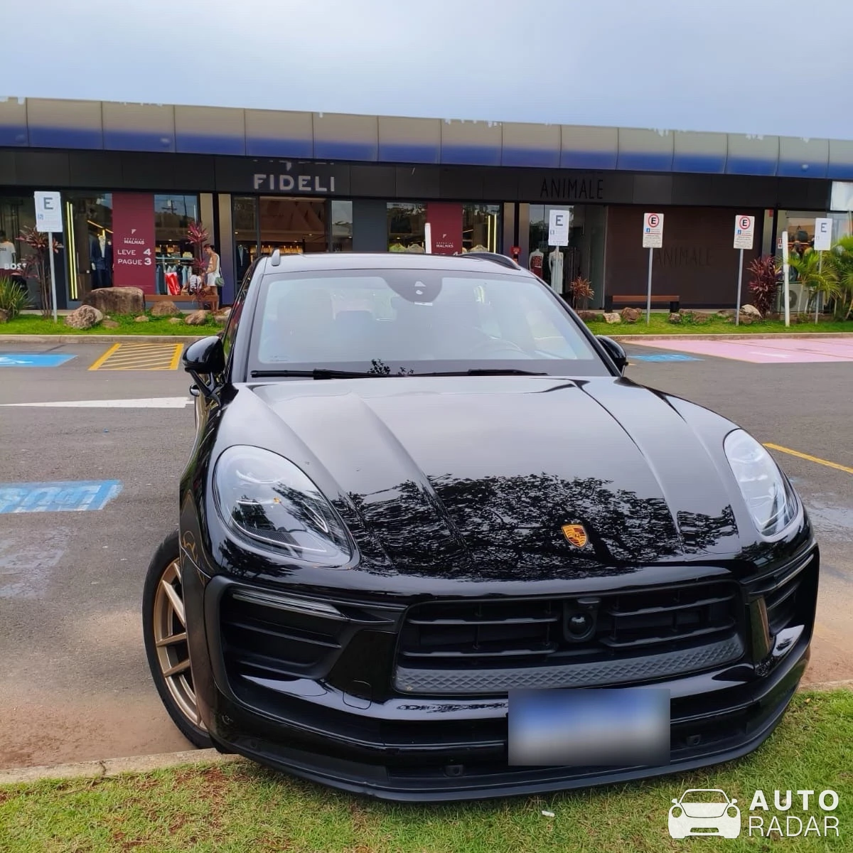 Porsche Macan GTS spotted in Itupeva, Brasil