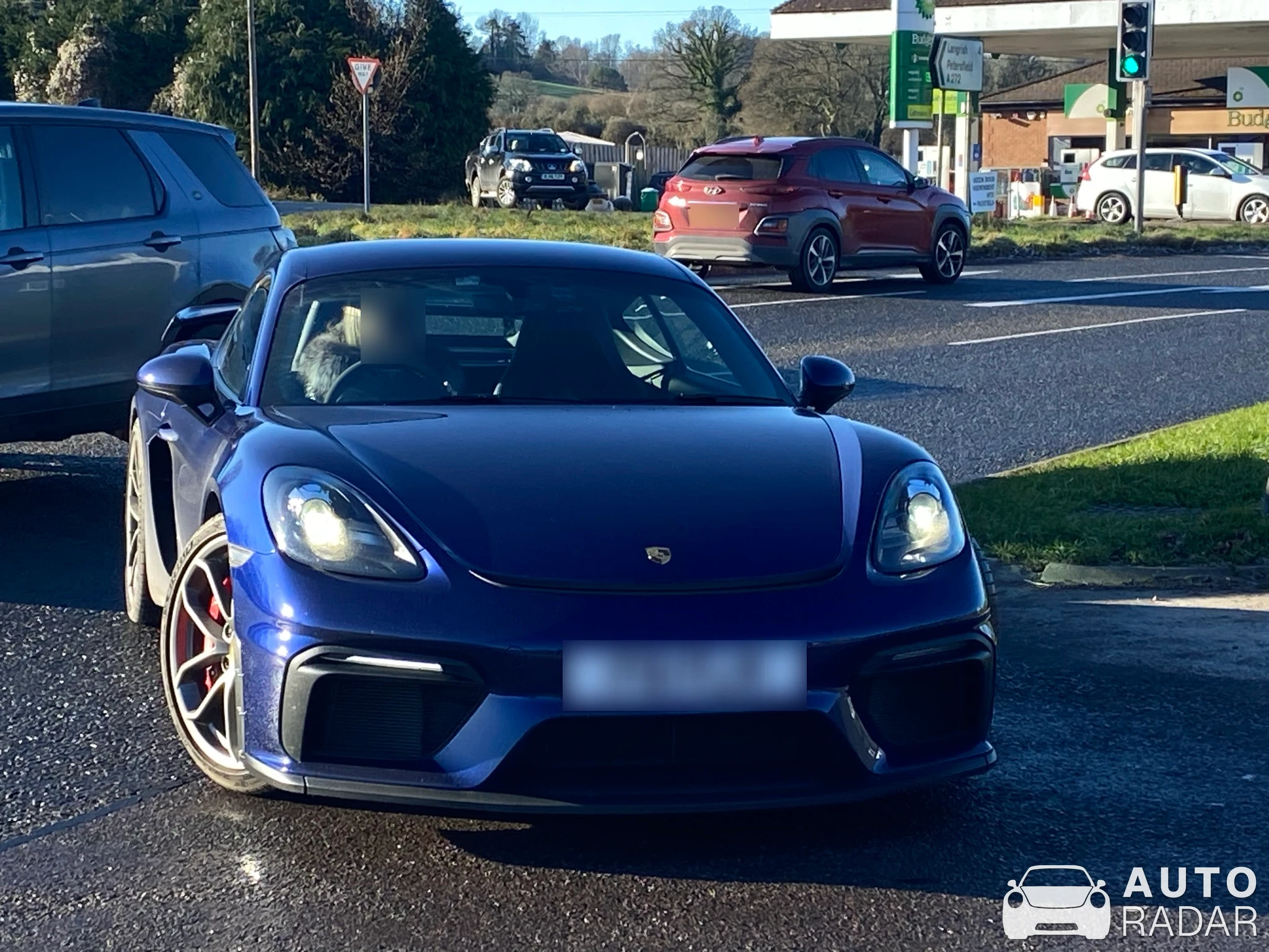 Porsche 718 Cayman GT4 spotted in Hampshire, United Kingdom