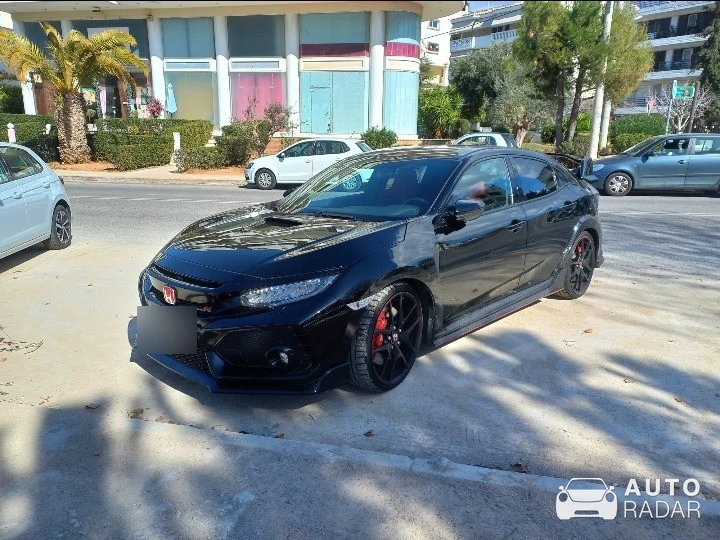 Honda Civic Type-R 2020 spotted in Voula, Greece