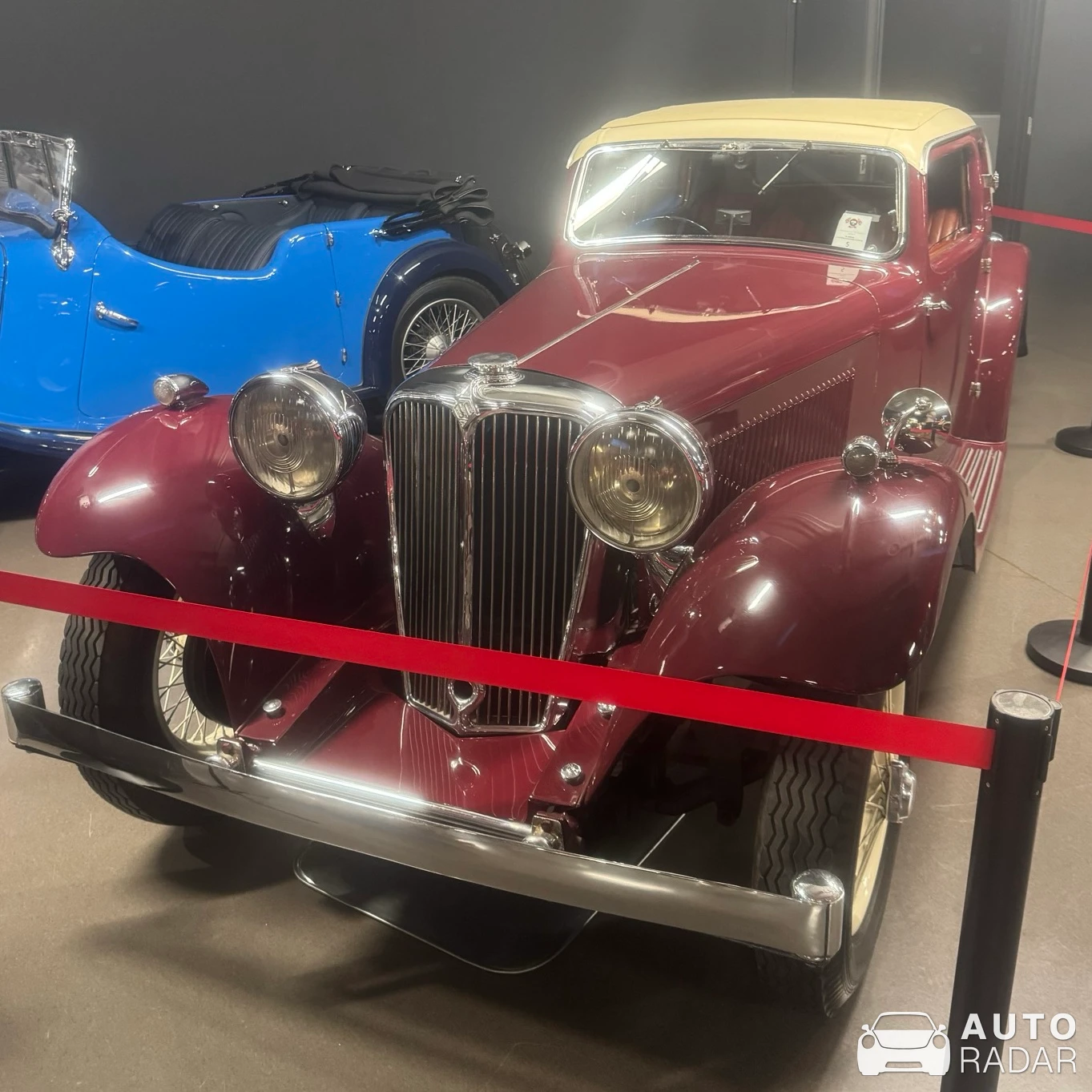 Jaguar SS1 spotted in Budapest