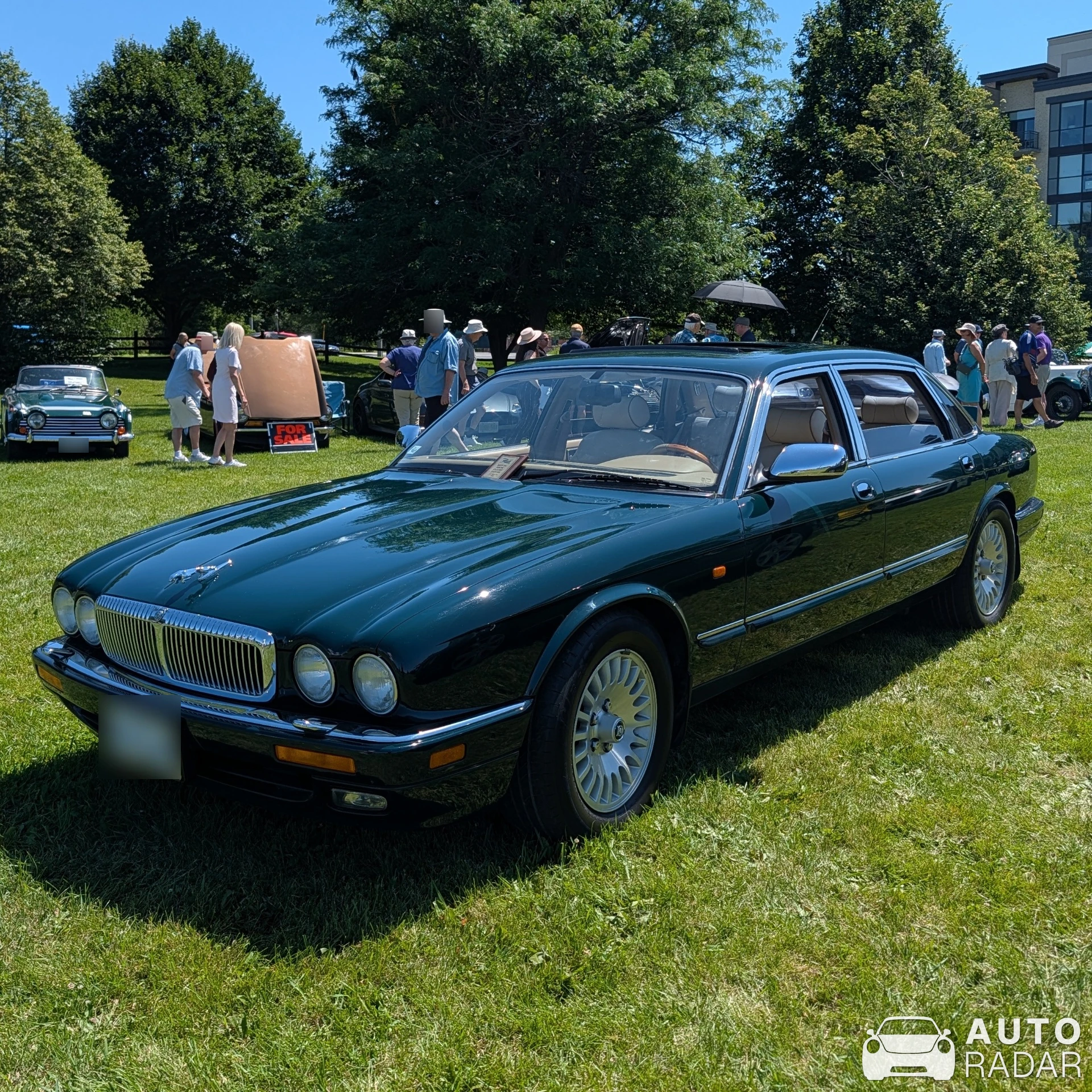 Jaguar XJ spotted in Nepean