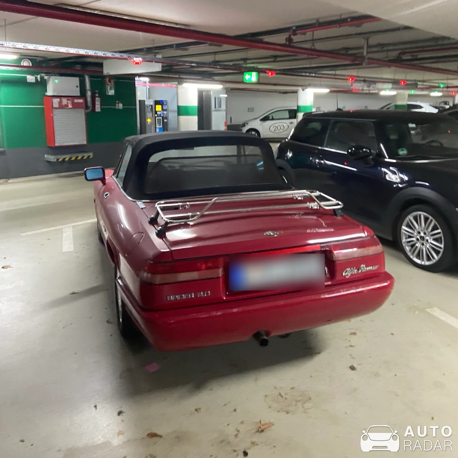 Alfa Romeo Spider 2.0i spotted in Köln, Deutschland