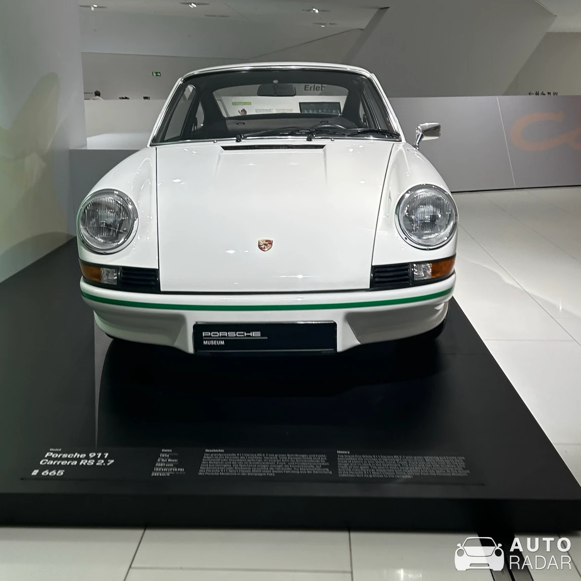 Porsche 911 Carrera RS 2.7 spotted in Stuttgart, Allemagne