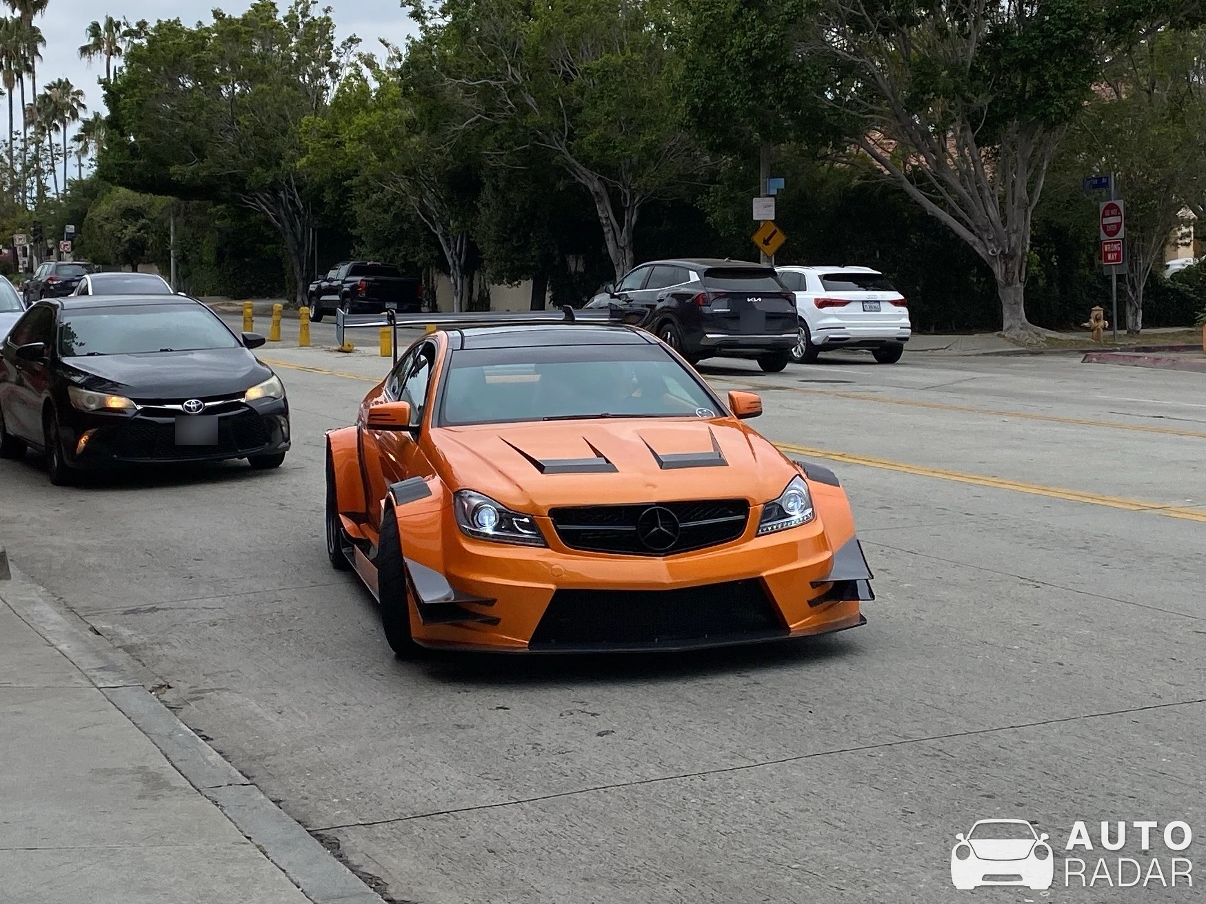 Mercedes-Benz C-Klasse W204 spotted in Los Angeles