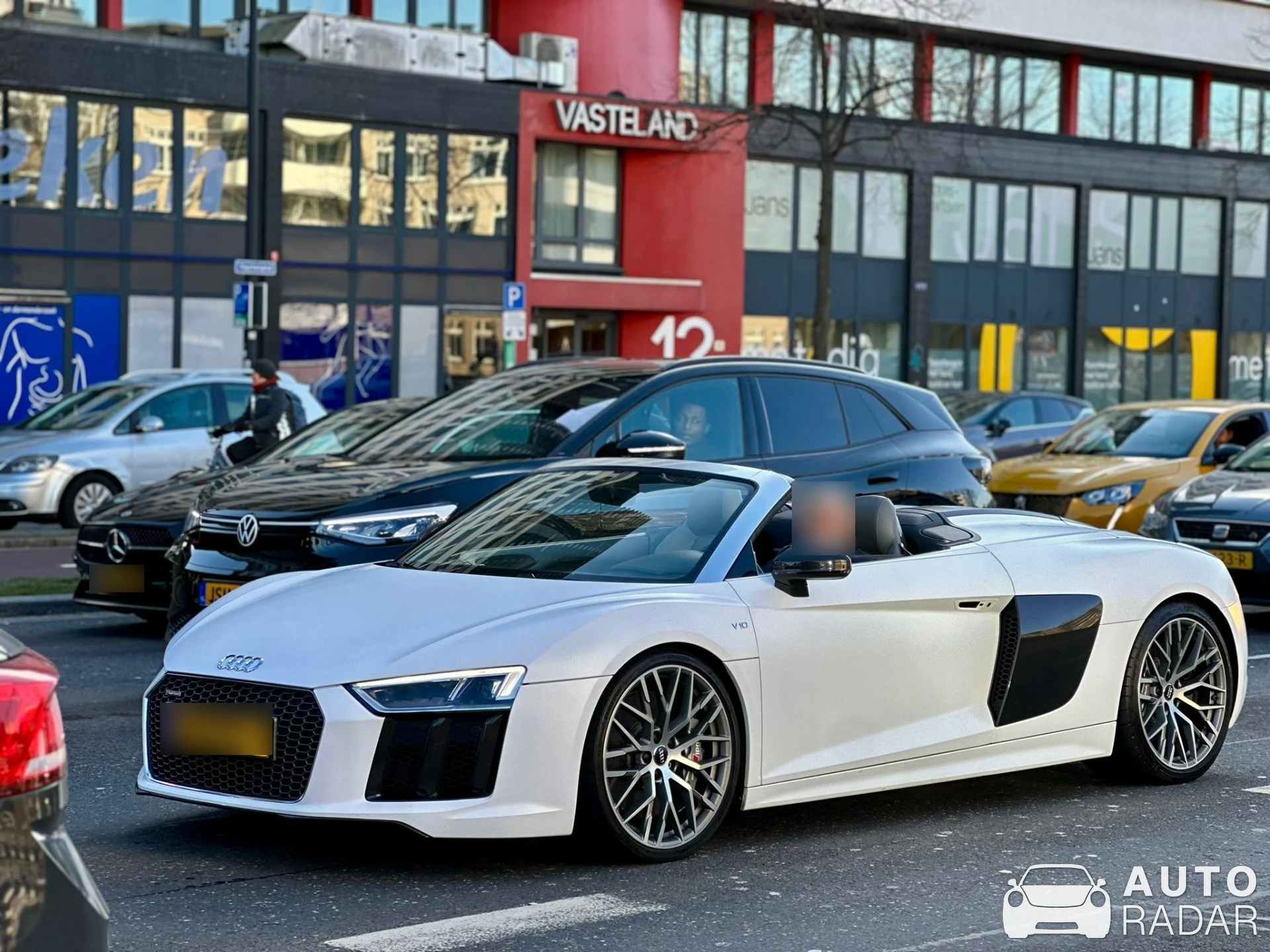 Audi R8 V10 Plus Spyder 2017 spotted in Rotterdam