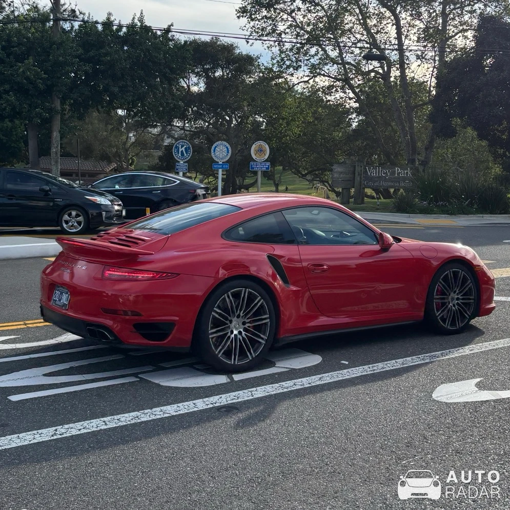 Porsche 991 Turbo MkII spotted in Hermosa Beach