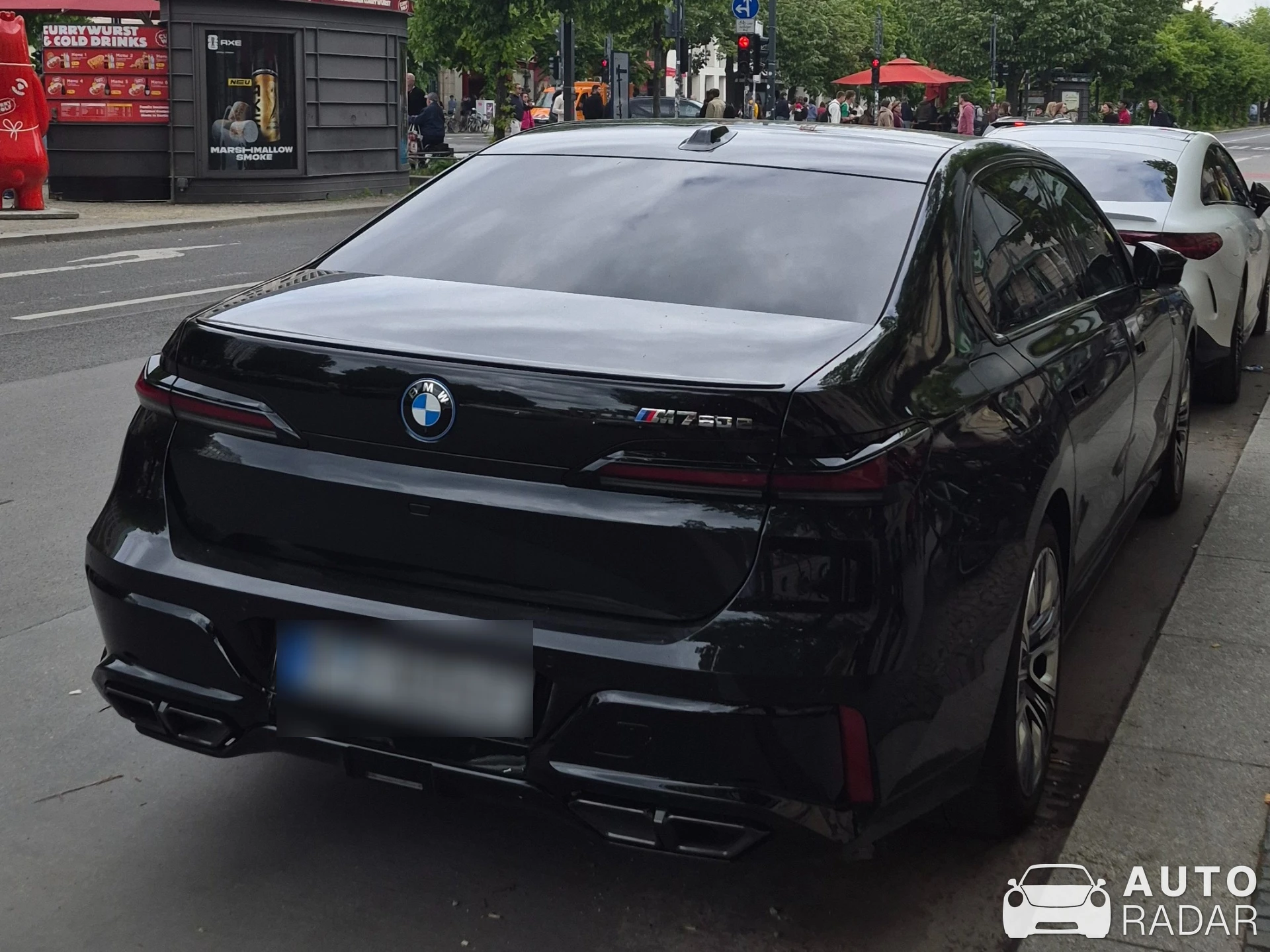 BMW M760e xDrive spotted in Berlin
