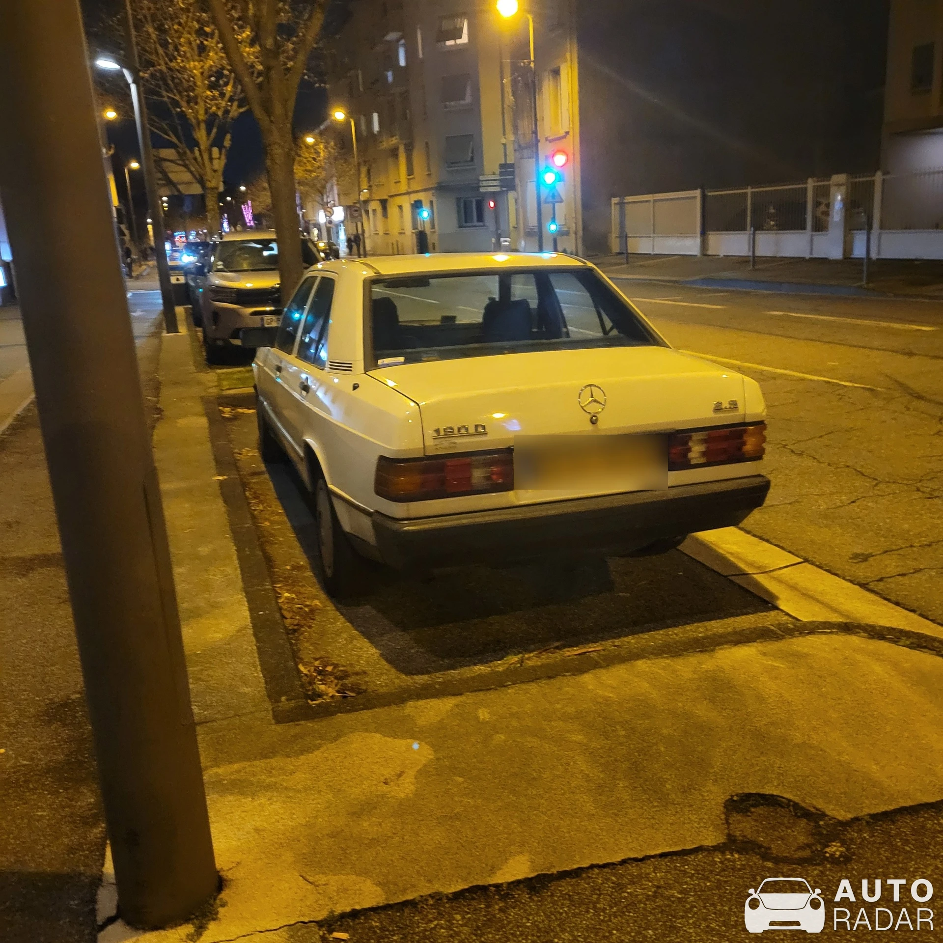 Mercedes-Benz 190D W121 spotted in Valence, France