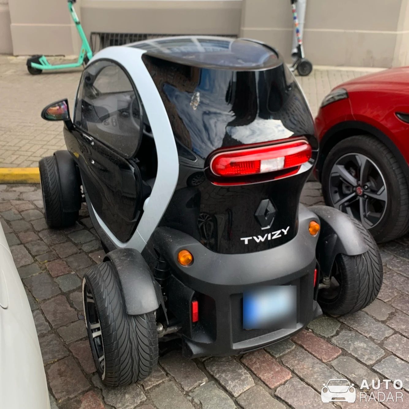 Renault Twizy spotted in Rīga