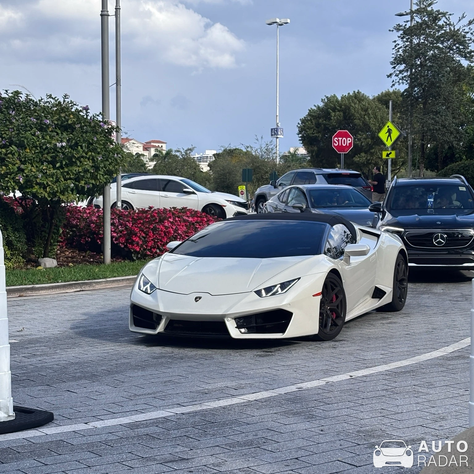 Lamborghini Huracán LP580-2 Spyder spotted in Aventura, United States