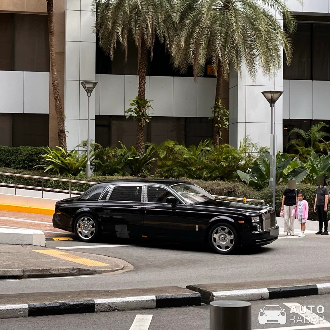 Rolls-Royce Phantom VIII Series II spotted in Singapore, Singapore